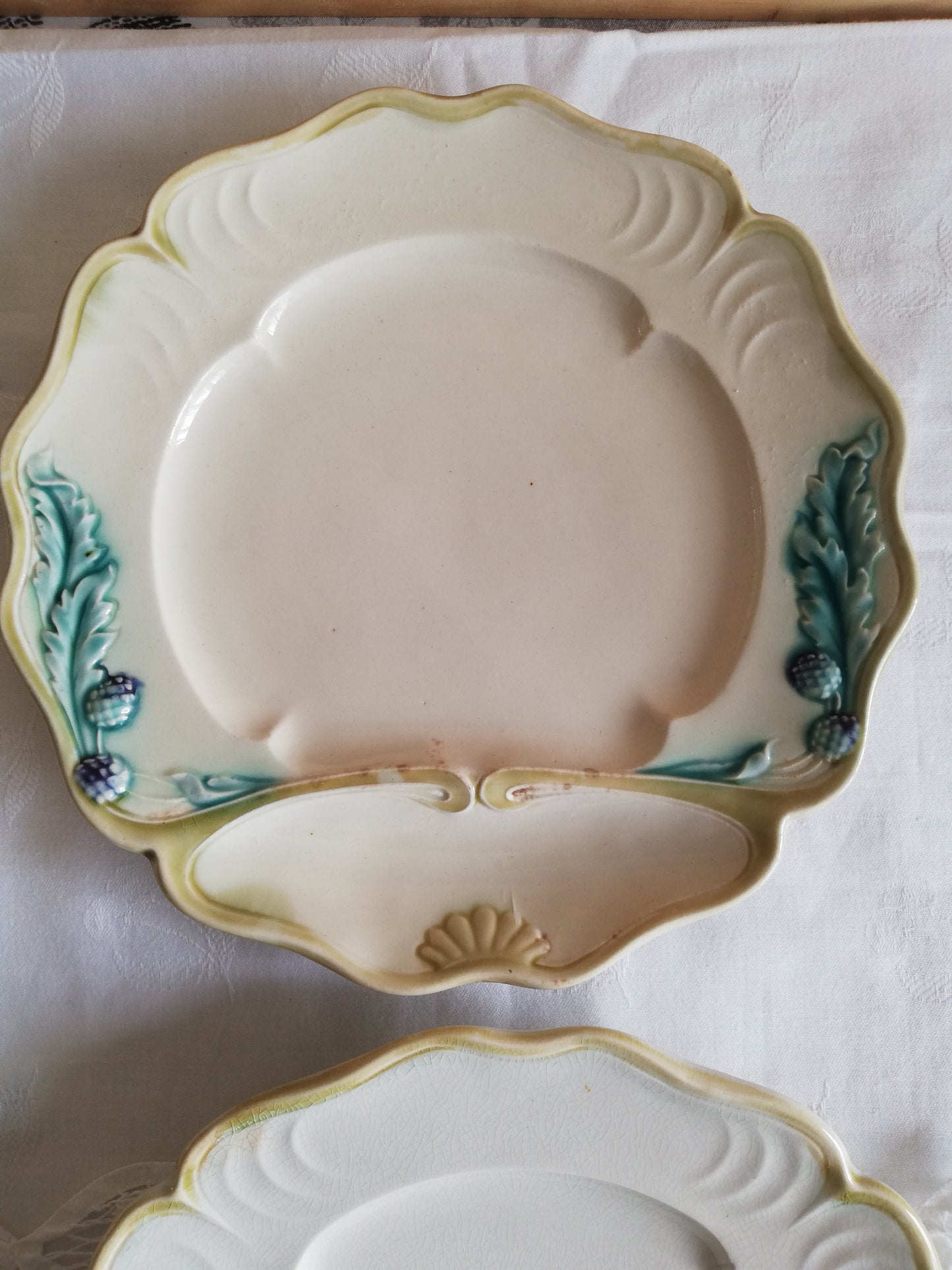 Assiette barbotine Fives Lille