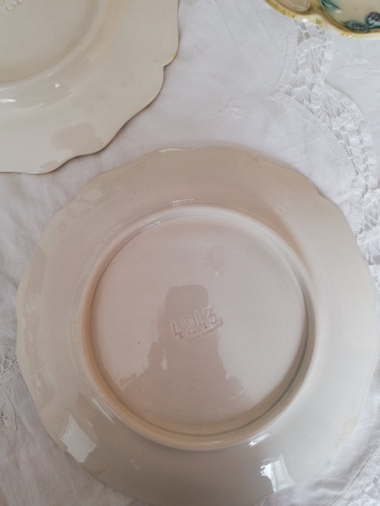 Assiette barbotine Fives Lille