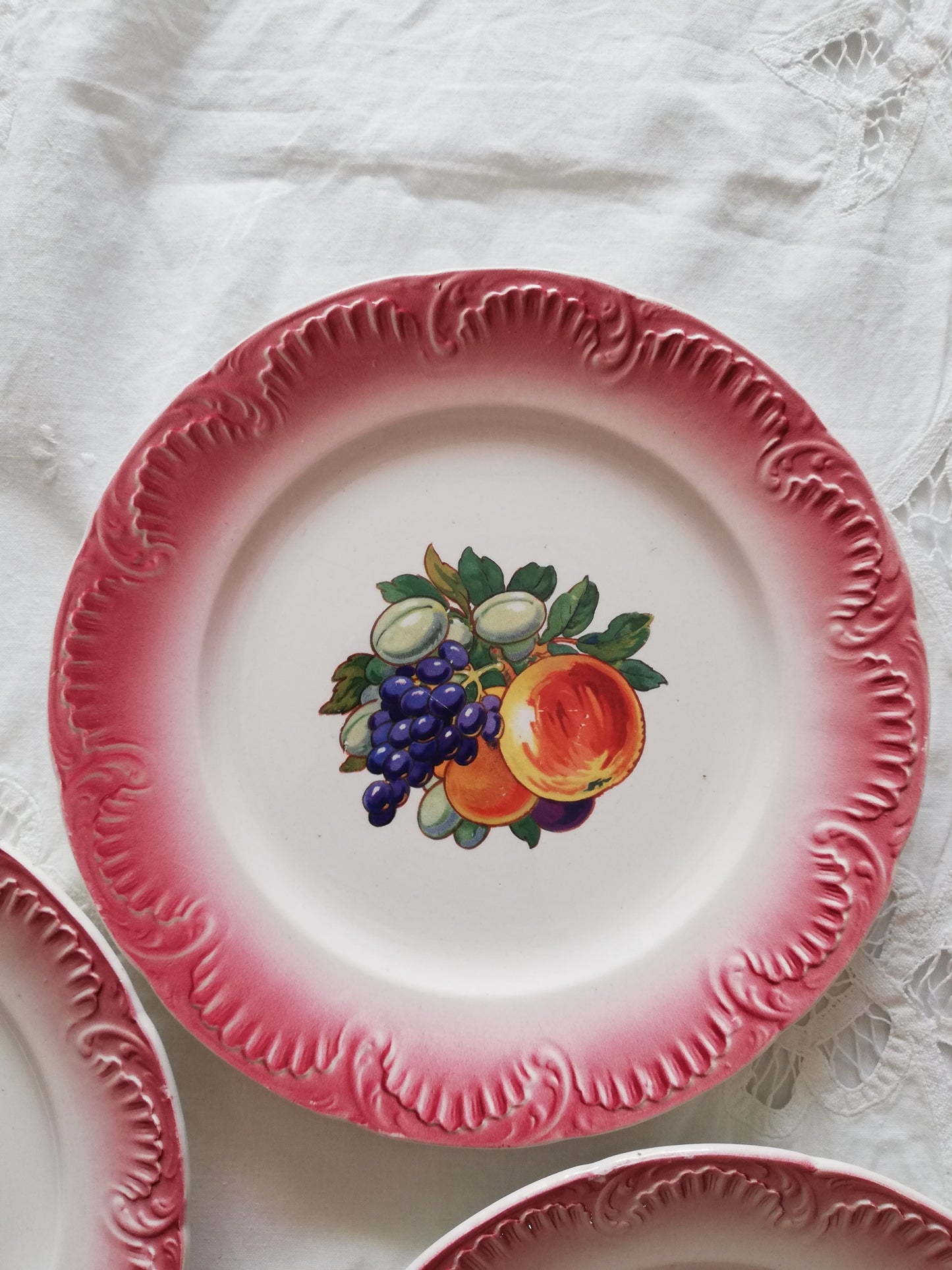 Assiette Barbotine Fruit Digoin Sarreguemines (Copier)