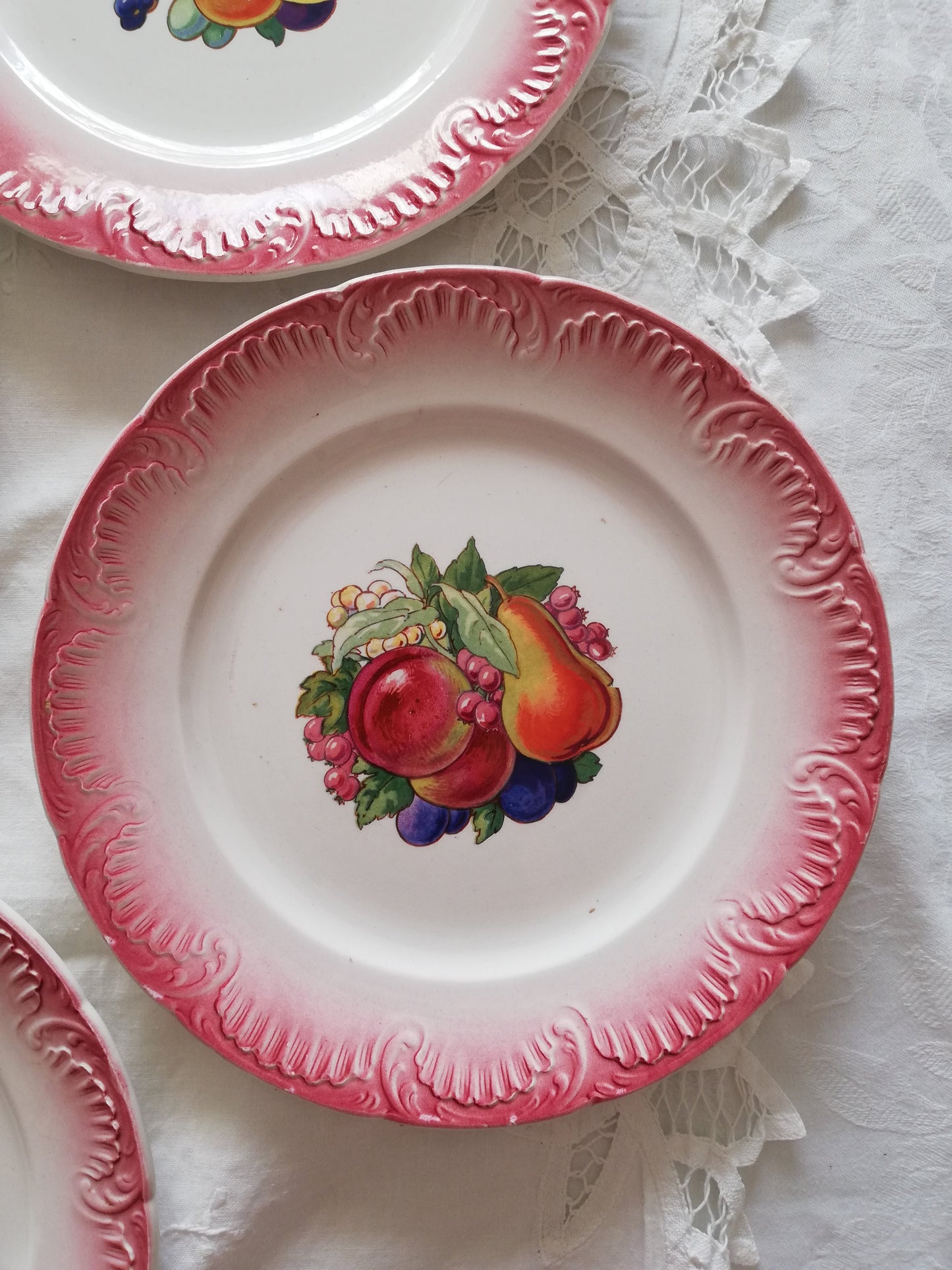 Assiette Barbotine Fruit Digoin Sarreguemines (Copier)