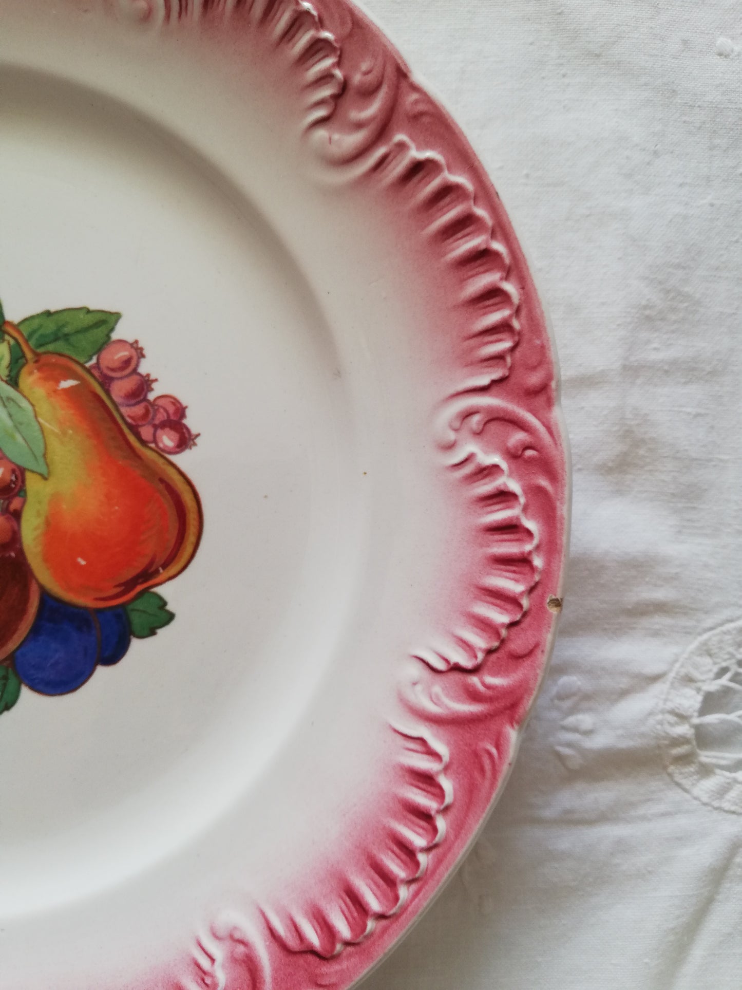 Assiette Barbotine Fruit Digoin Sarreguemines (Copier)