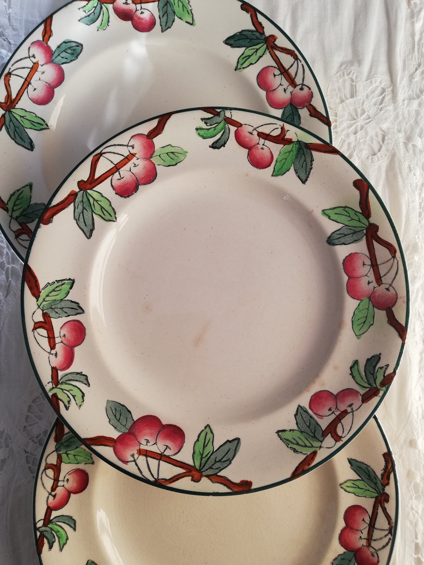 3 Assiettes Cerise Longwy