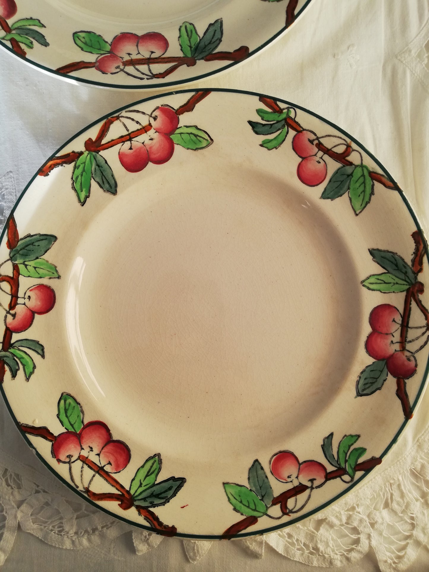 3 Assiettes Cerise Longwy