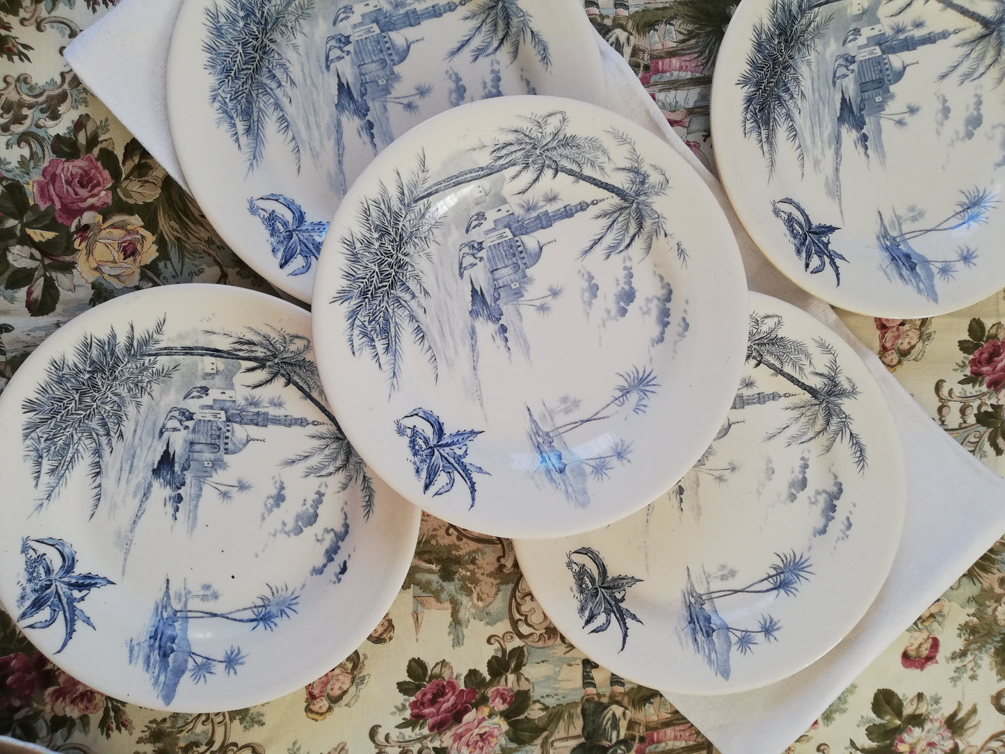 Assiettes Rêve d Orient Gien X 5