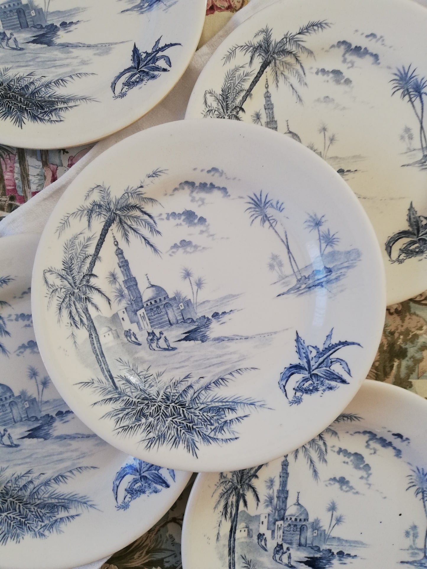Assiettes Rêve d Orient Gien X 5