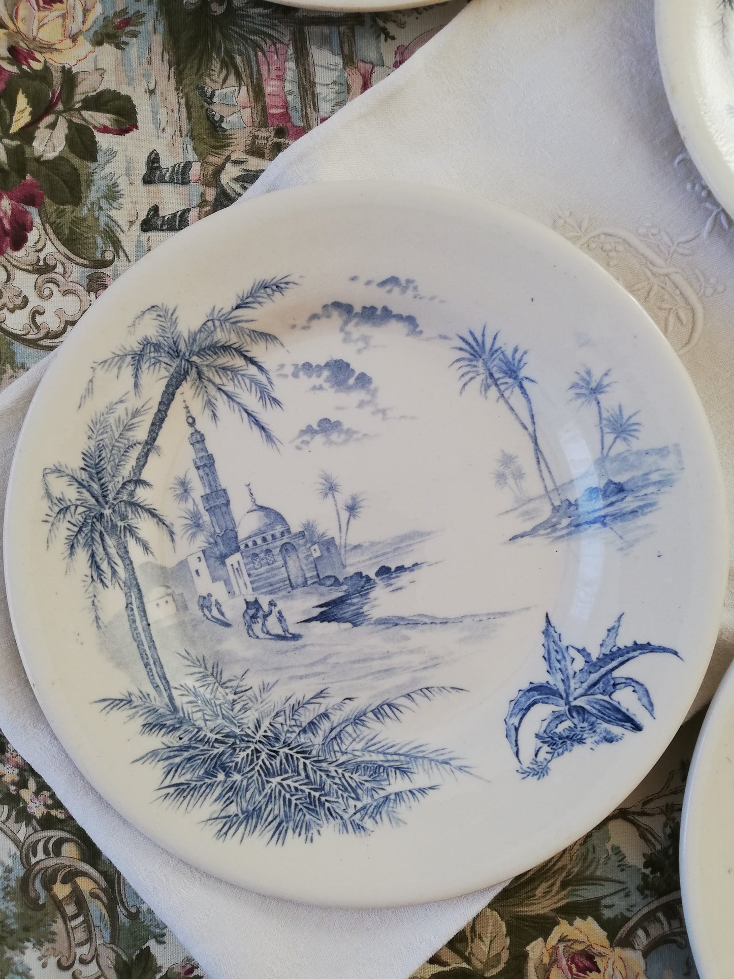 Assiettes Rêve d Orient Gien X 5