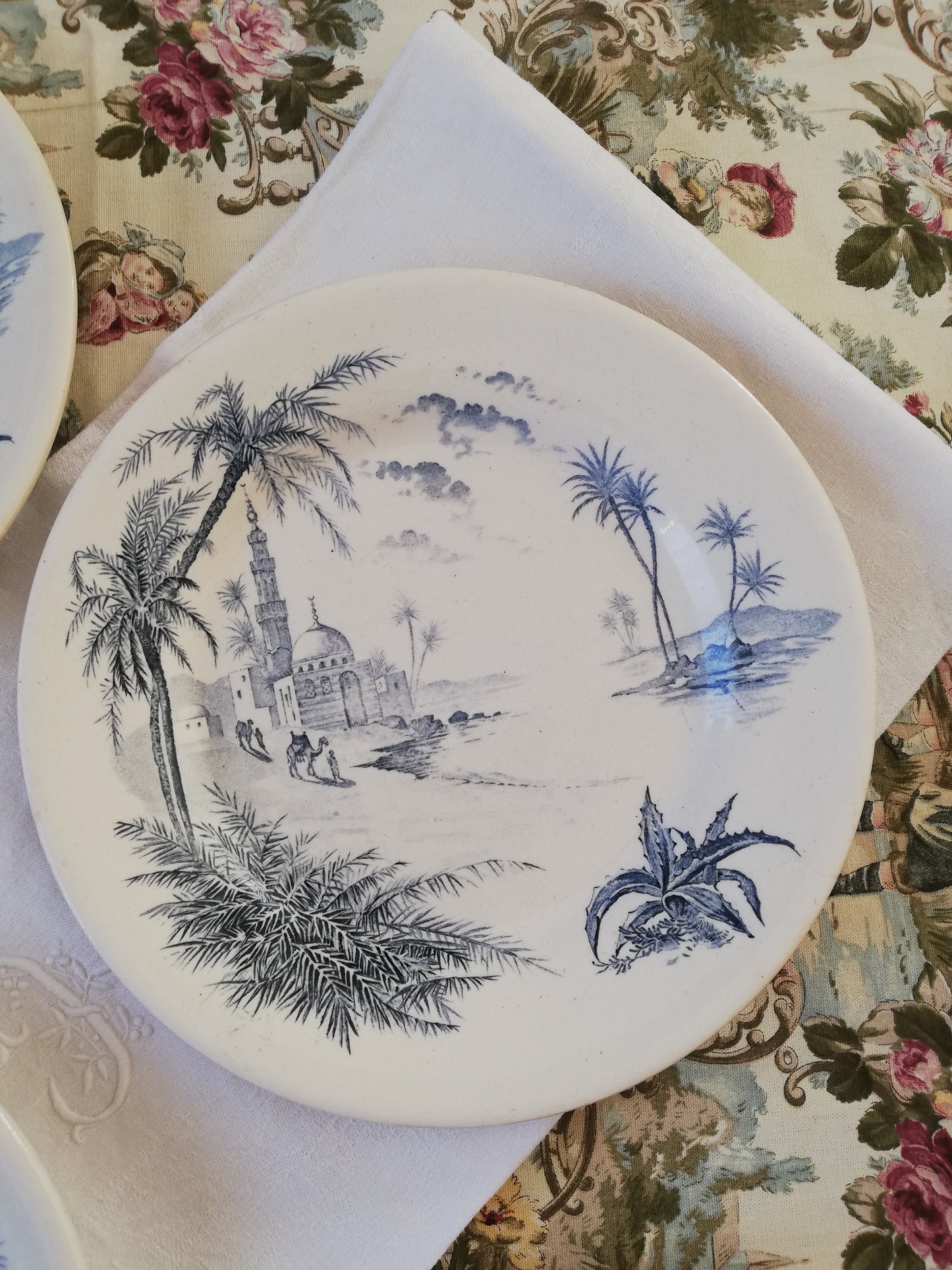 Assiettes Rêve d Orient Gien X 5