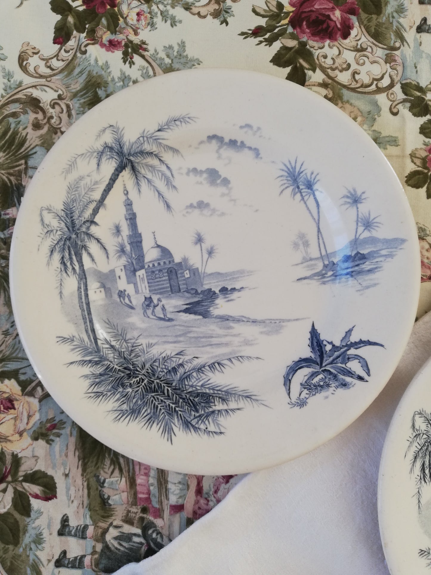 Assiettes Rêve d Orient Gien X 5