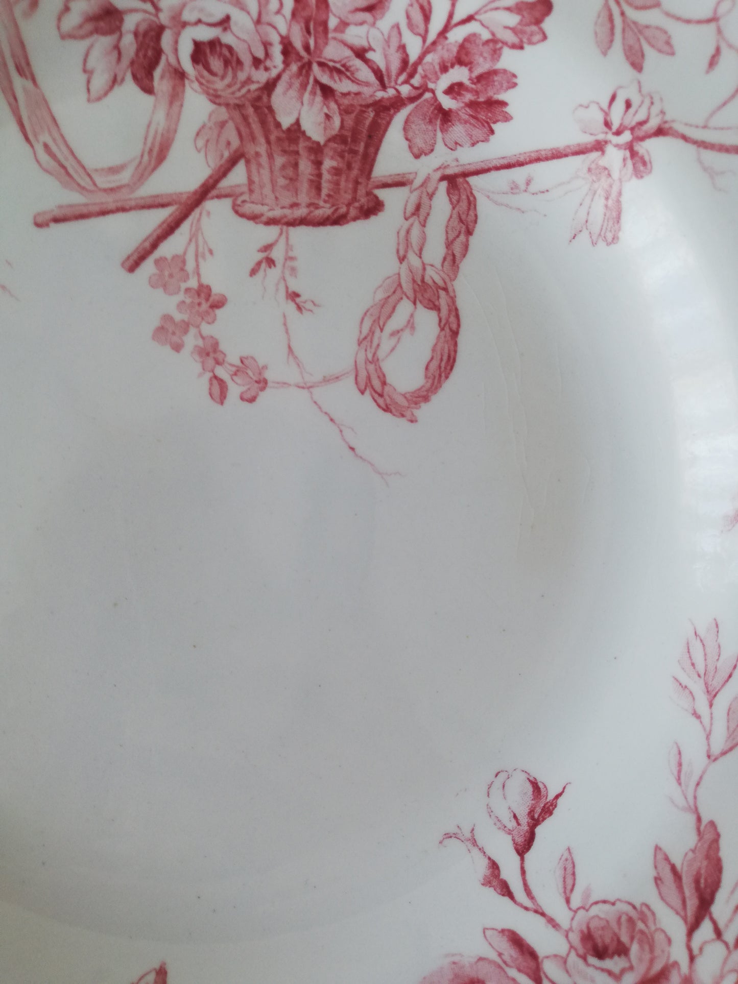 10 assiettes Gien Réservées