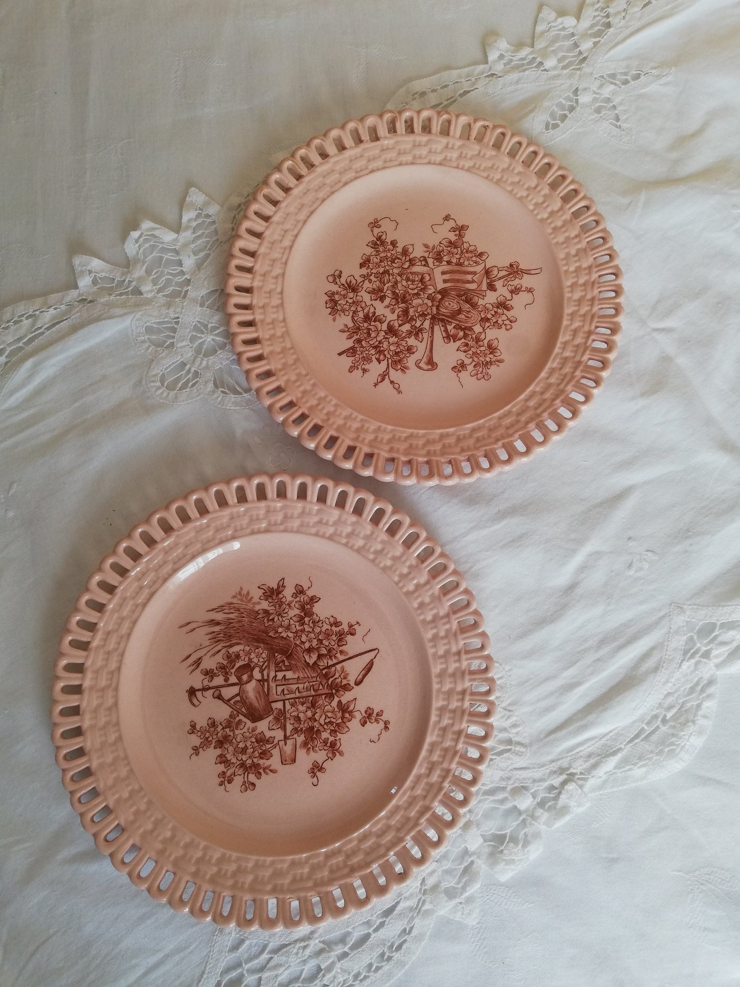 Assiettes Ajourées Longwy