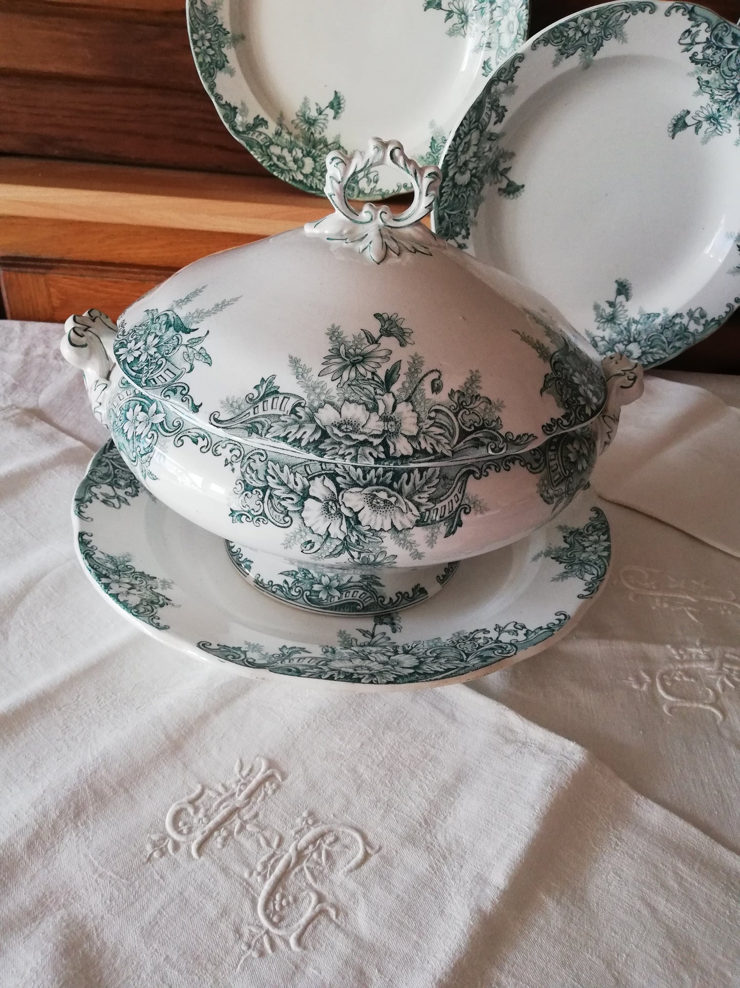 Soupière Sylvia Terre de Fer Vert