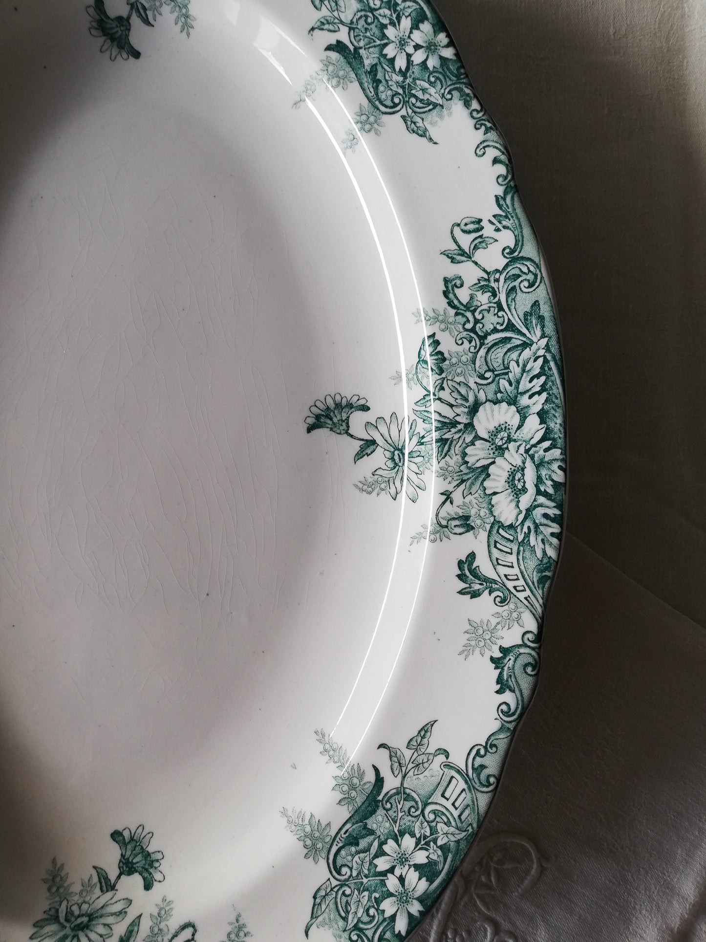 Grand plat oval terre de fer vert Onnaing