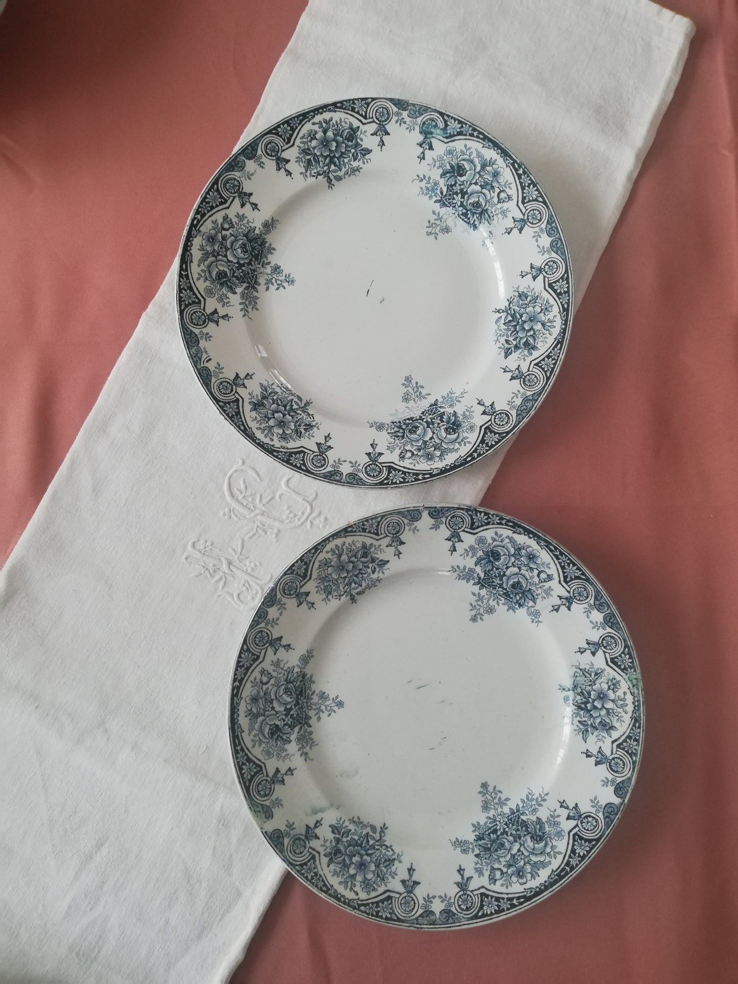 Pompadour Saint Amand Amandinoise flacher Teller