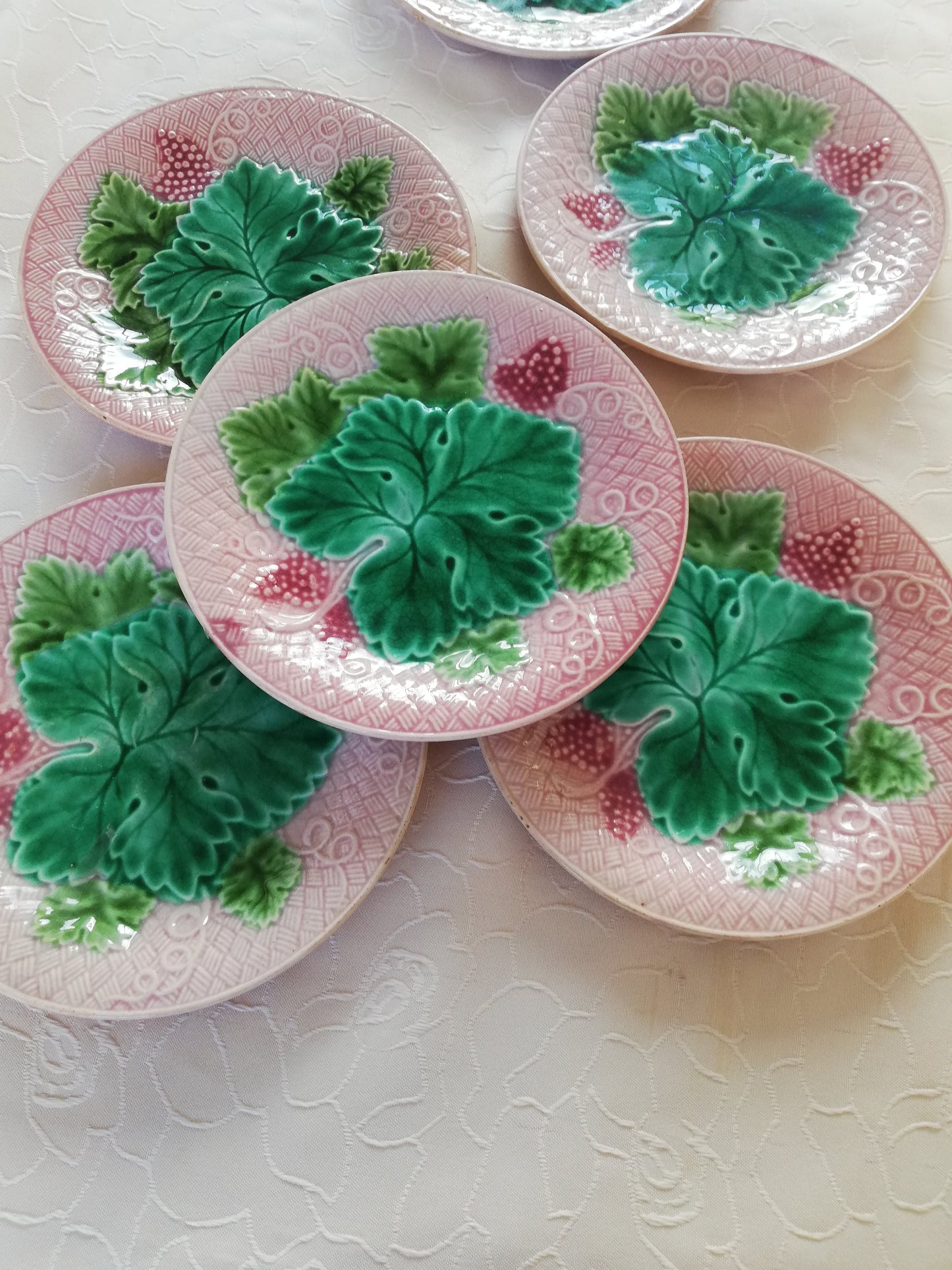 Assiette barbotine Salin