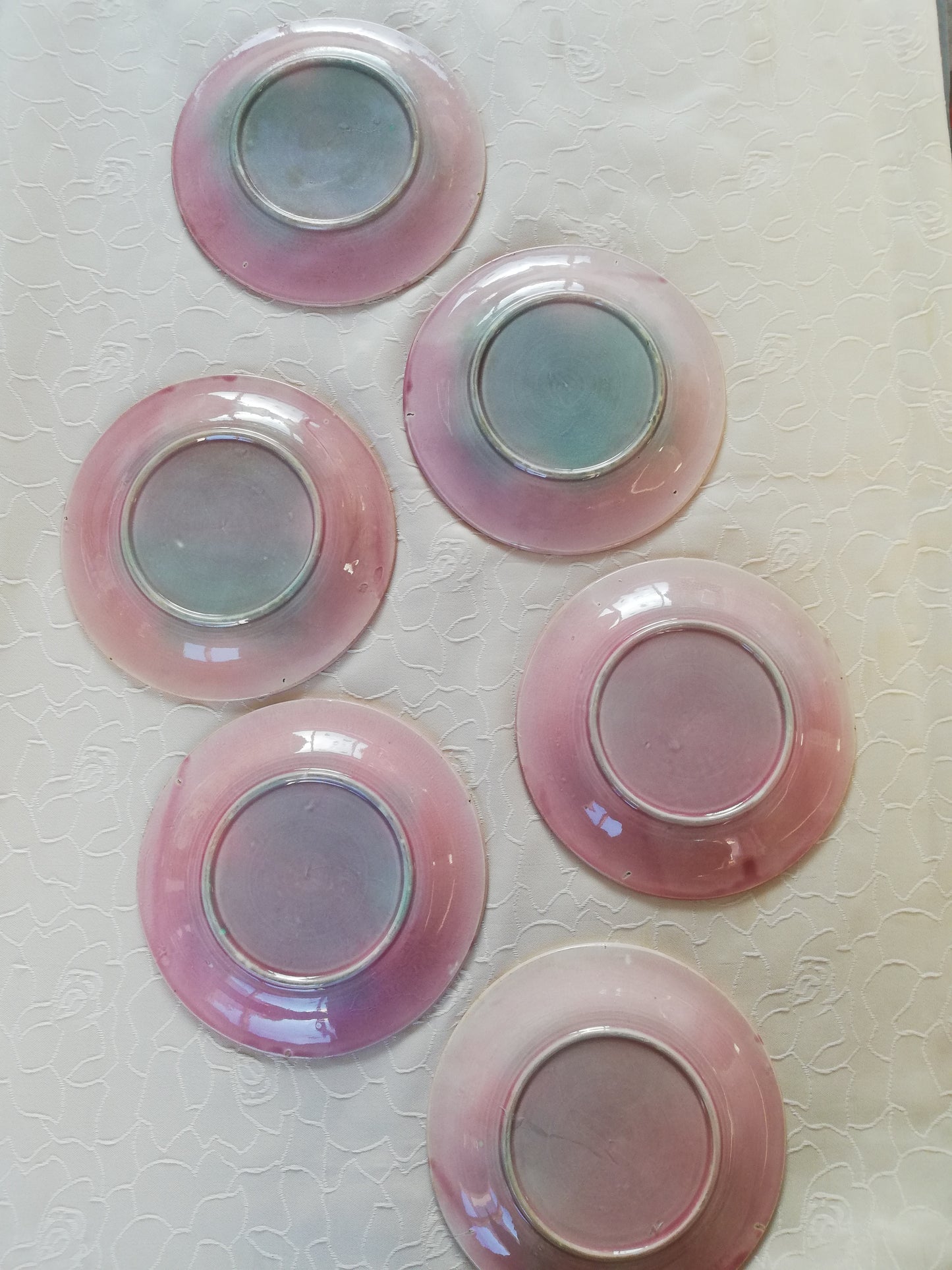 Assiette barbotine Salin