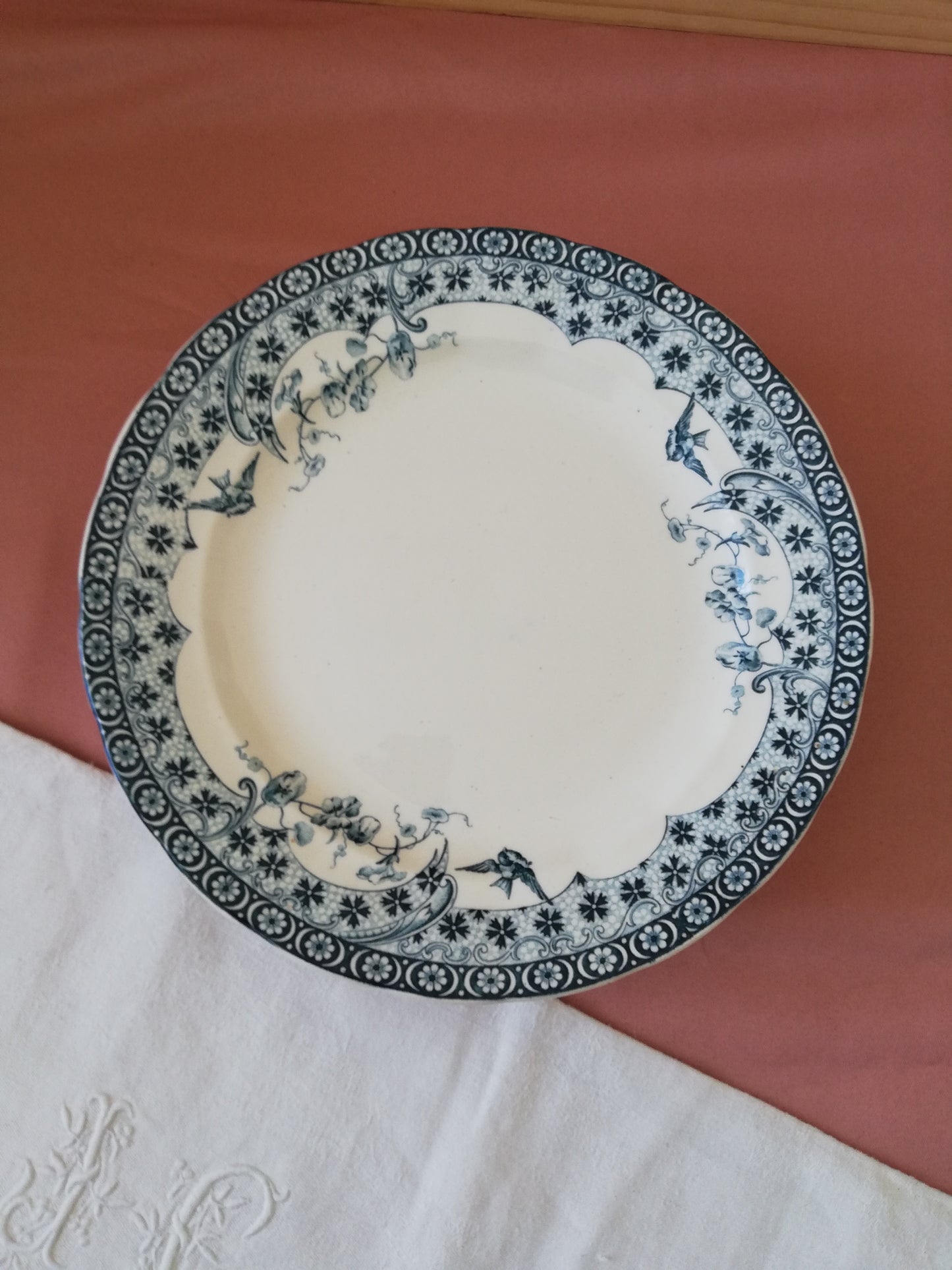 Plat à gâteaux Assiette sur pied Alençon Choisy le Roi