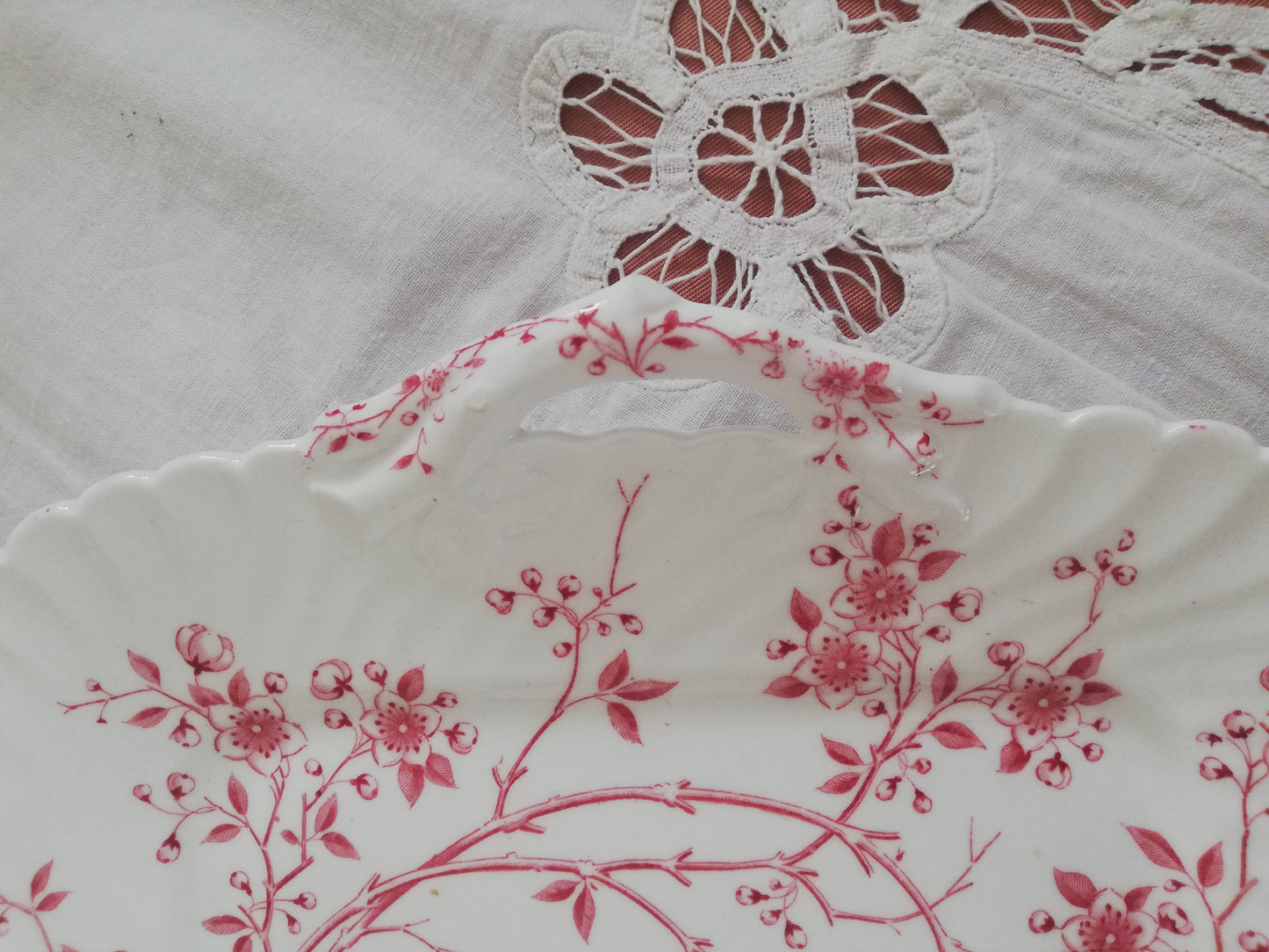 Plat carré en porcelaine de Sarreguemines blason vert