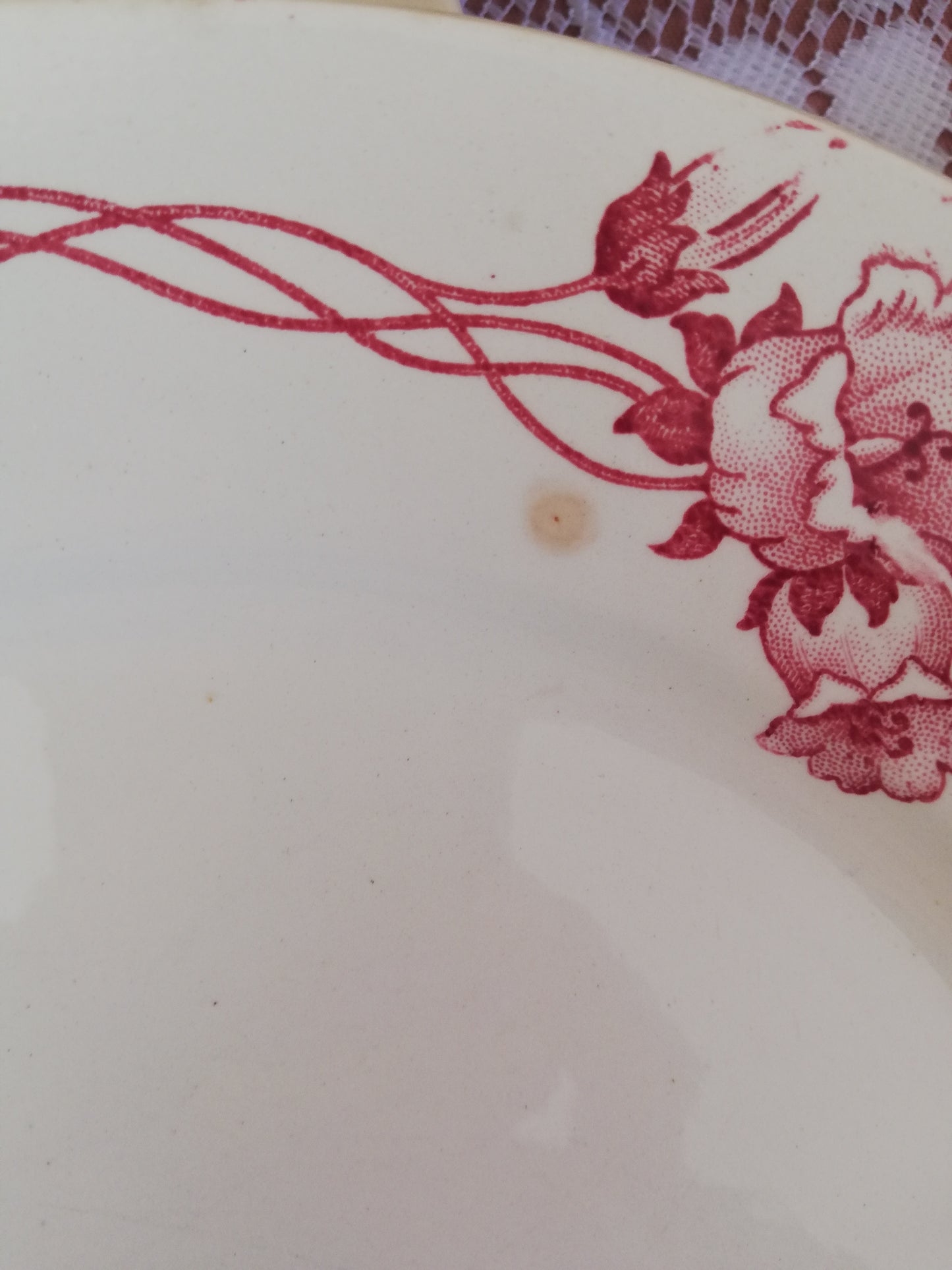Assiette plate Palerme Sarreguemines terre de fer rose rouge