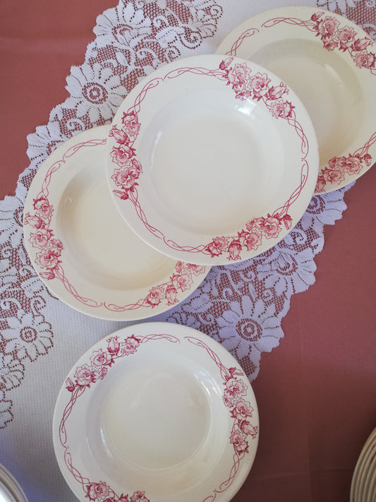 Assiette Creuse Palerme Sarreguemines terre de fer rose rouge