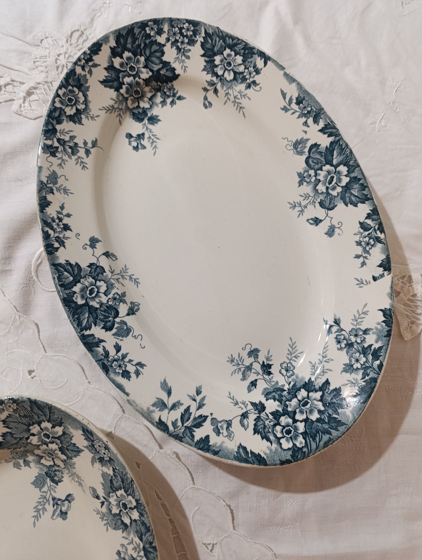 Plat oval Marie Louise Saint Amand