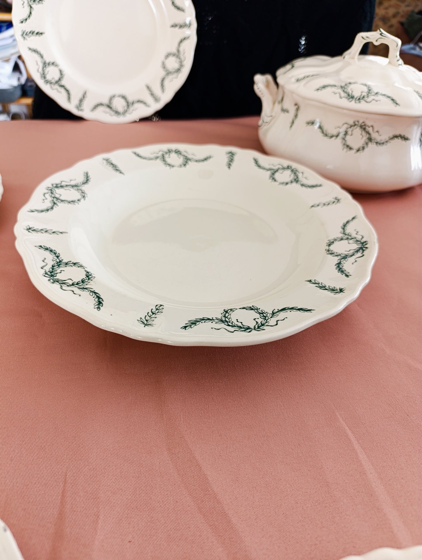 Plat rond et creux Villey Longchamp
