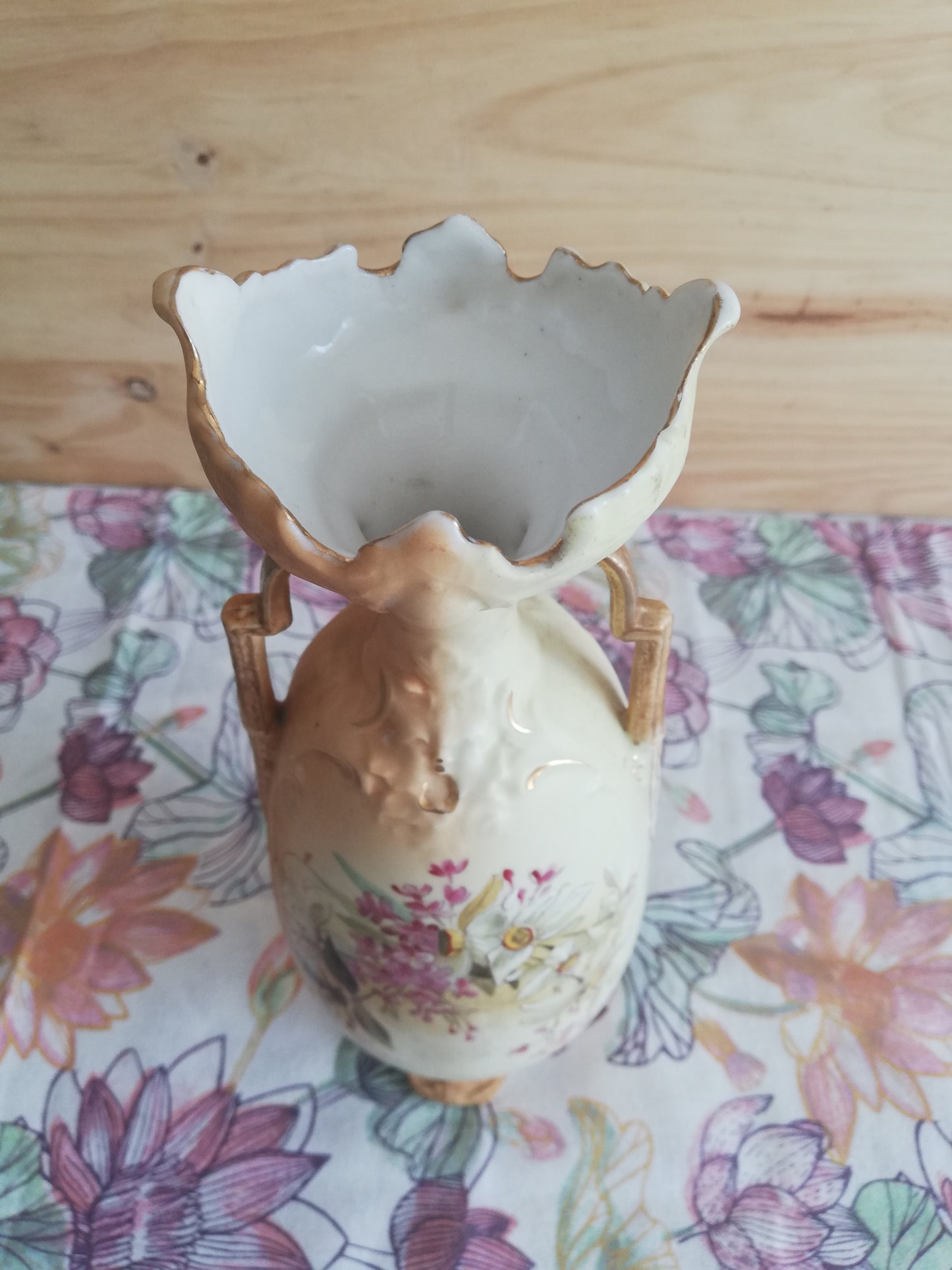 Vase Art Nouveau décor emaillé