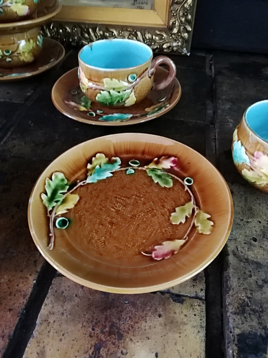 Service tasse Barbotine Ancienne