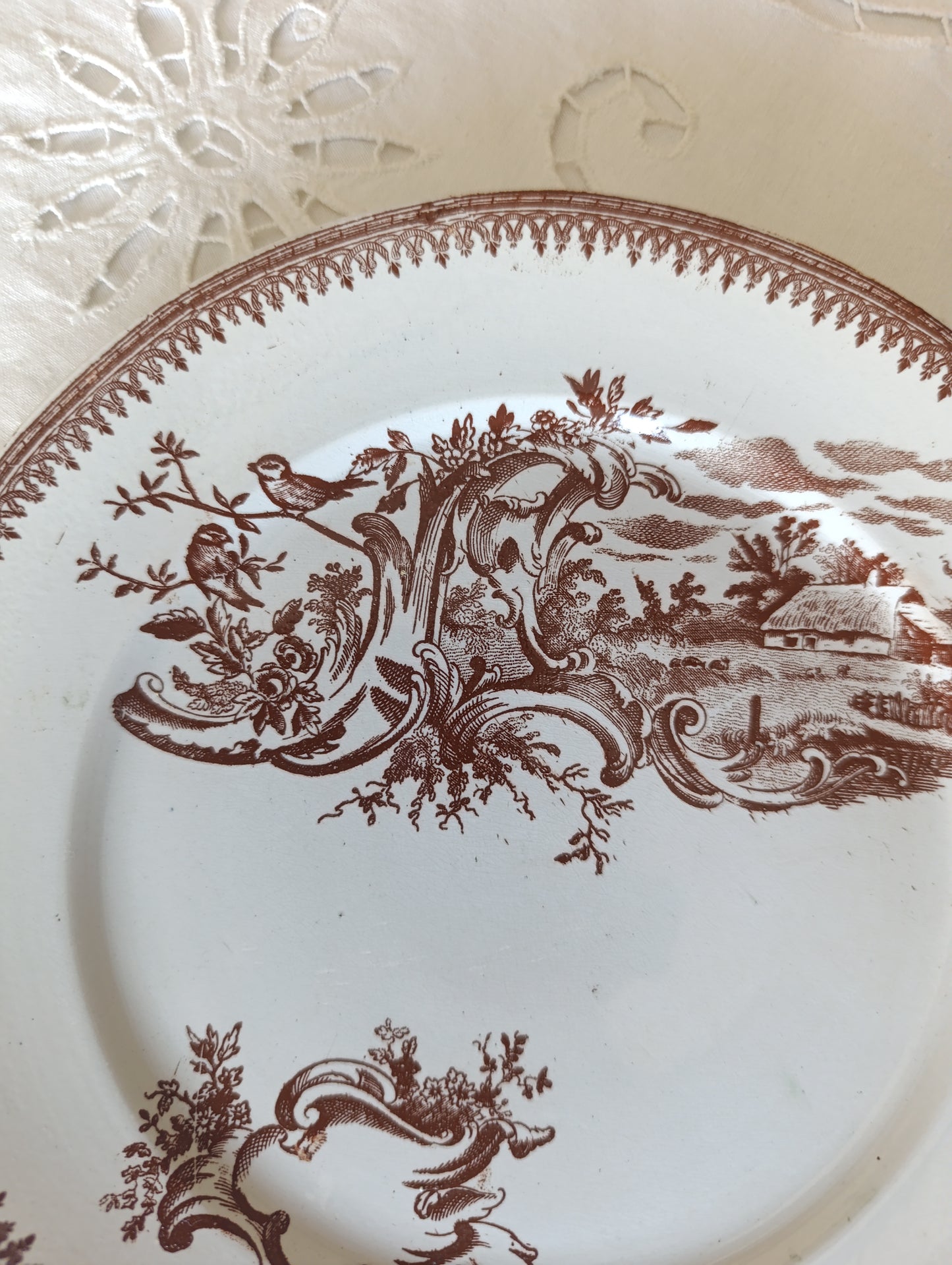 Assiette dessert terre de fer Rocaille Pexonne