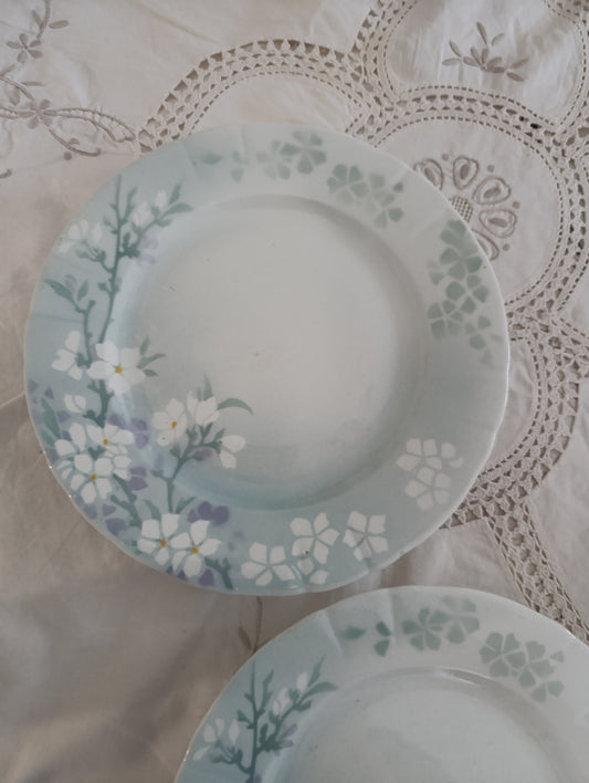 Assiette sur pied KG Lunéville