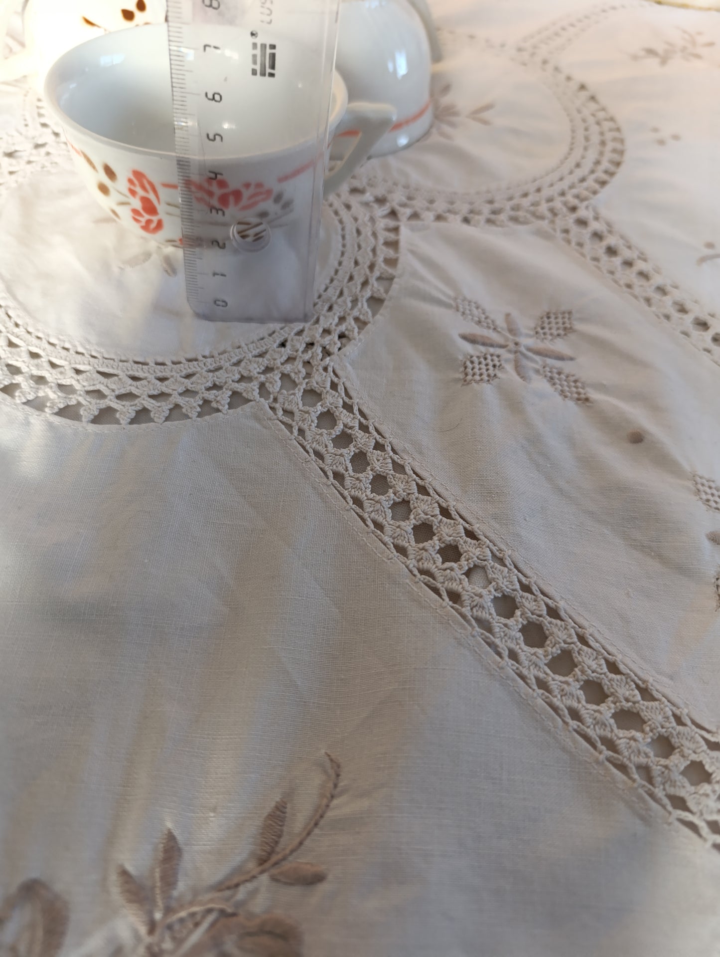 Tasses anciennes Moulin des Loups