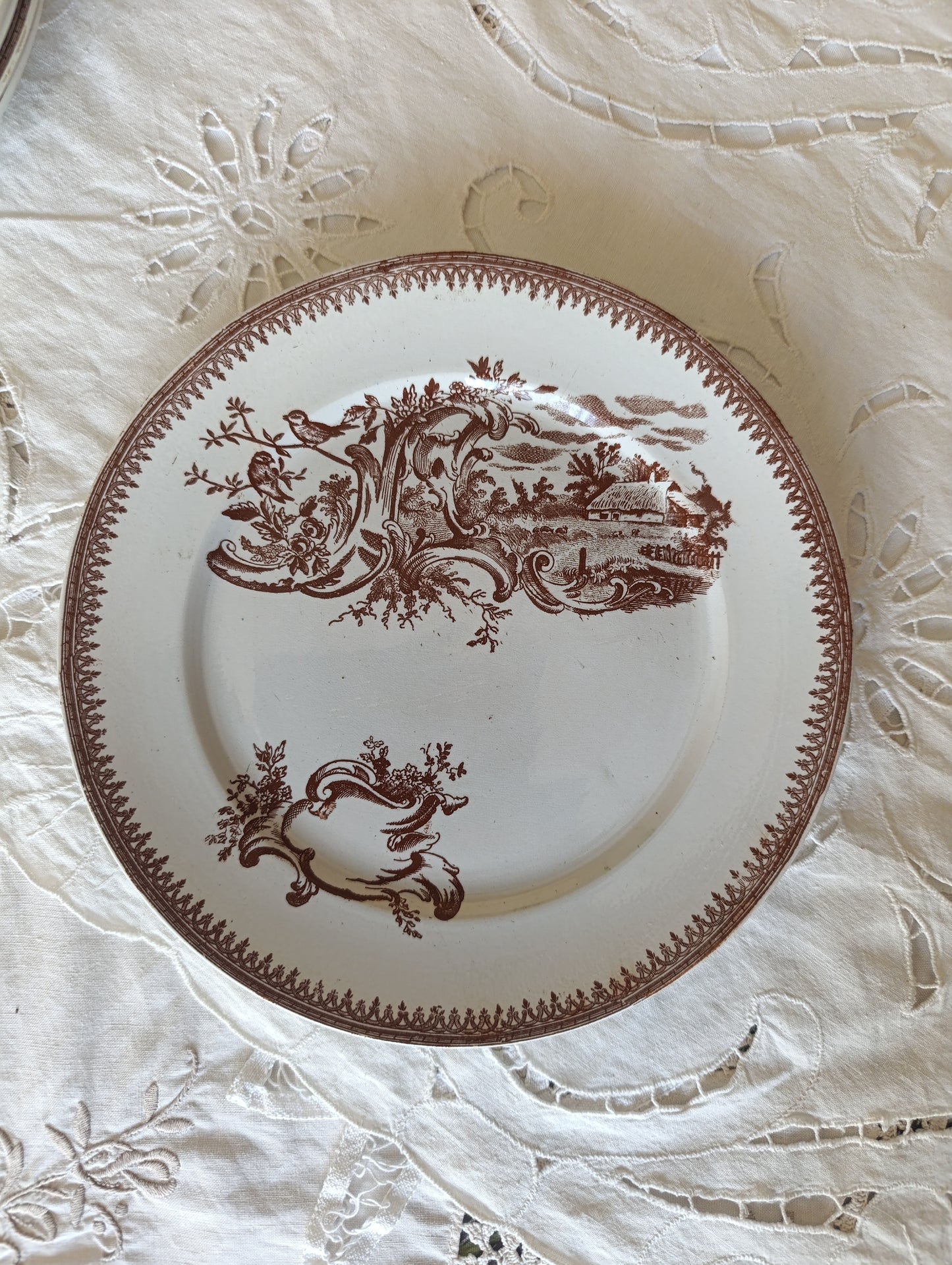 Assiette dessert terre de fer Rocaille Pexonne