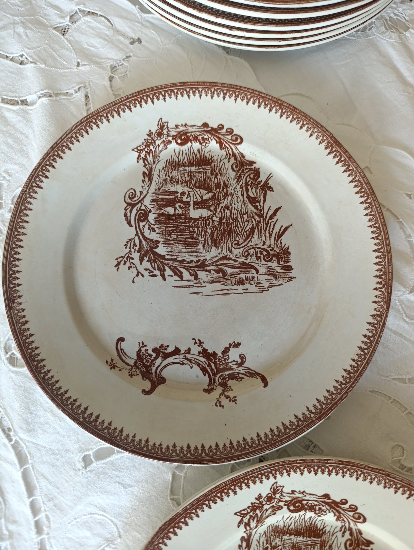 Assiette Rocaille Pexonne terre de fer
