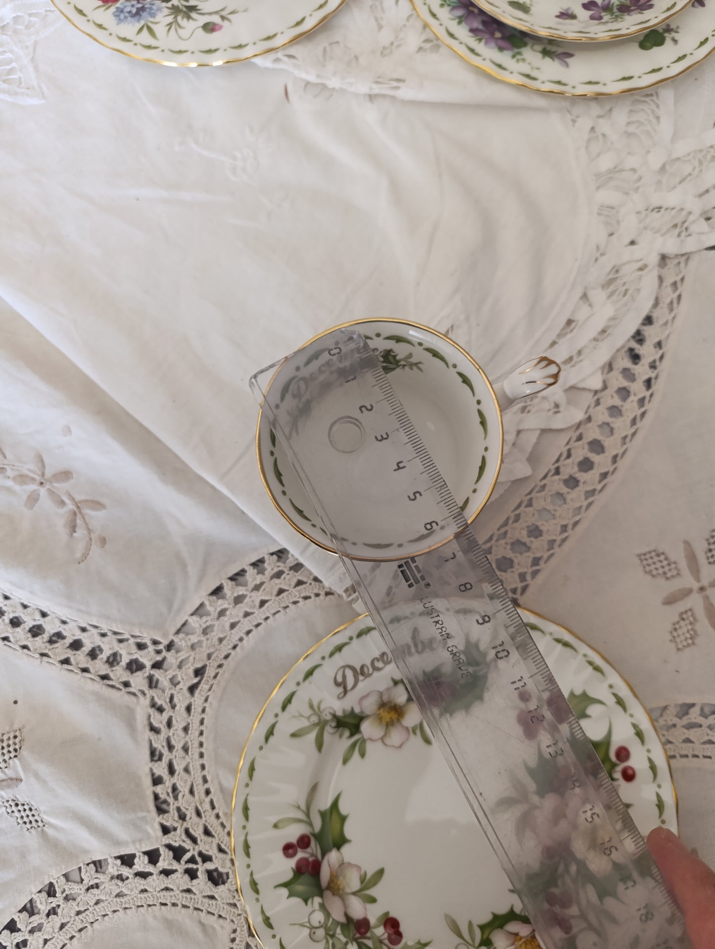 Tasse et petite assiette Royal Albert December christmas Rose
