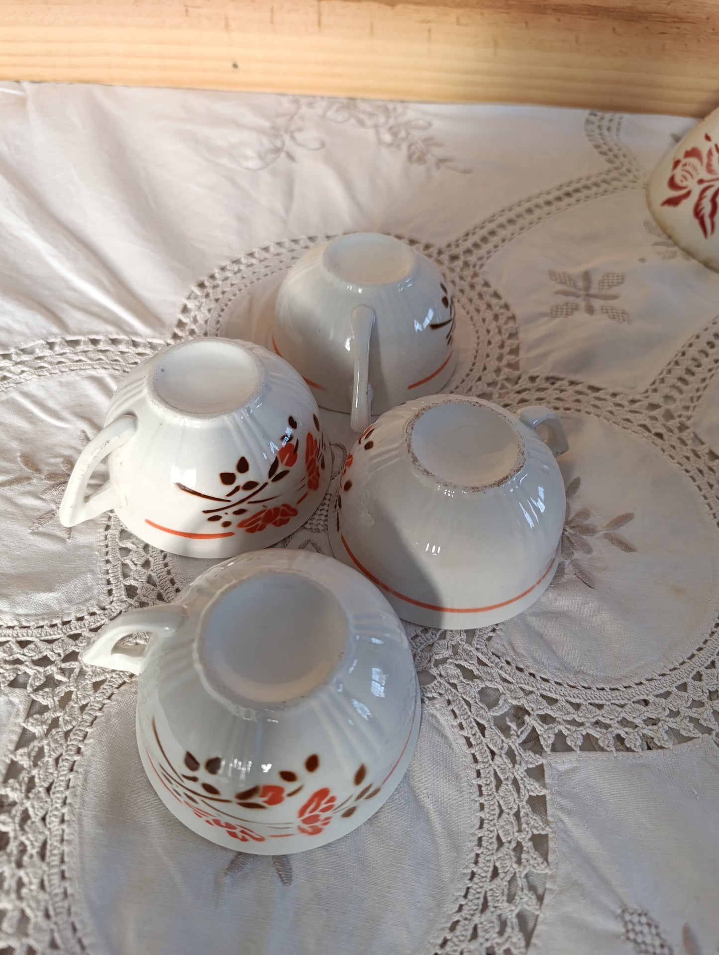 Tasses anciennes Moulin des Loups