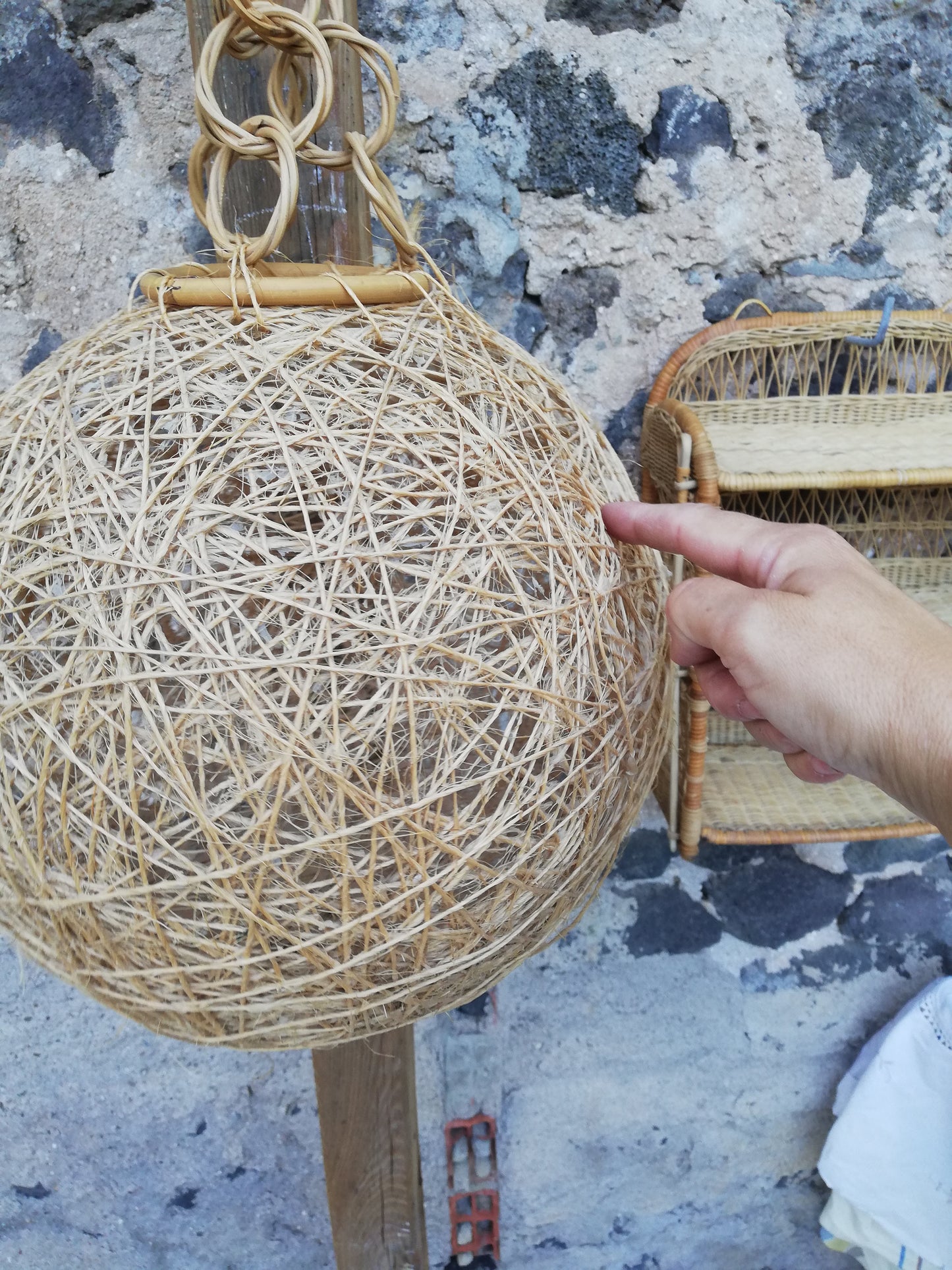 suspension vintage en rotin et ficelle
