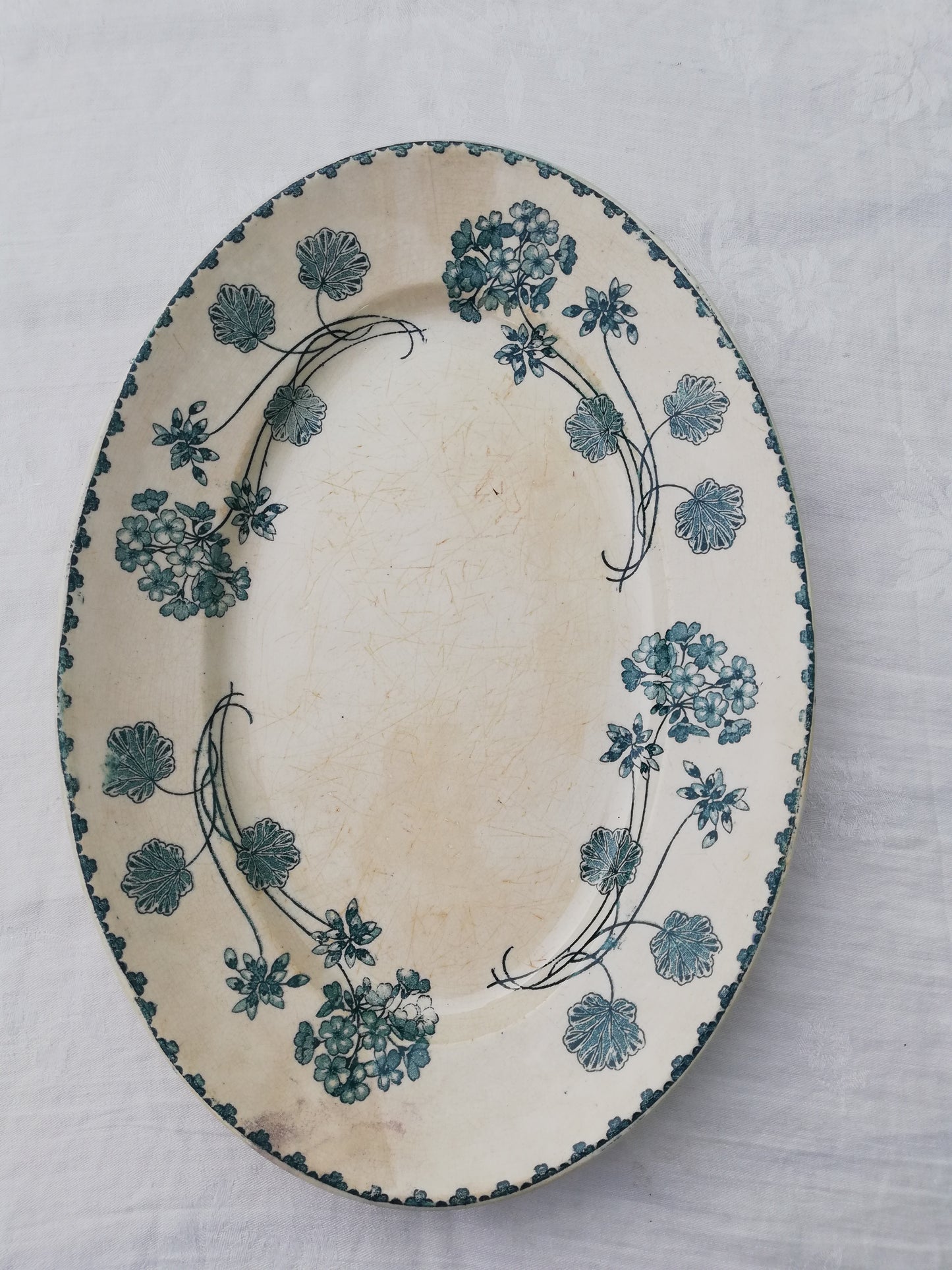 Plat oval Sarreguemines Geranium