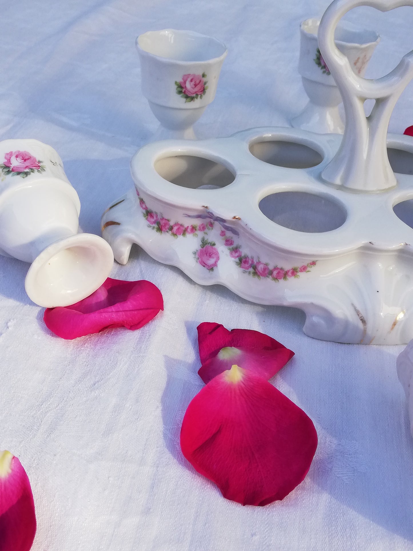 Oeufrier Porte Coquetier porcelaine