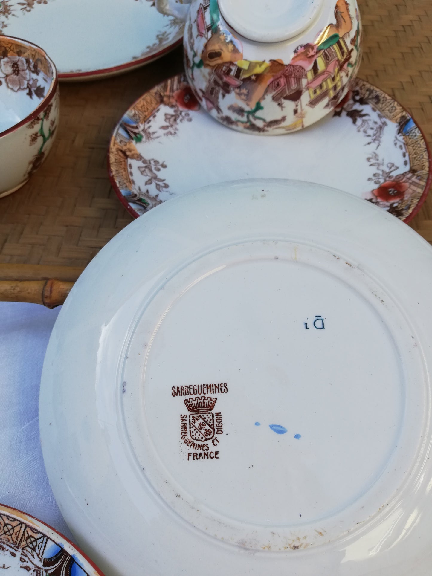 Tasse et Sous tasse à thé terre de fer Sarreguemines