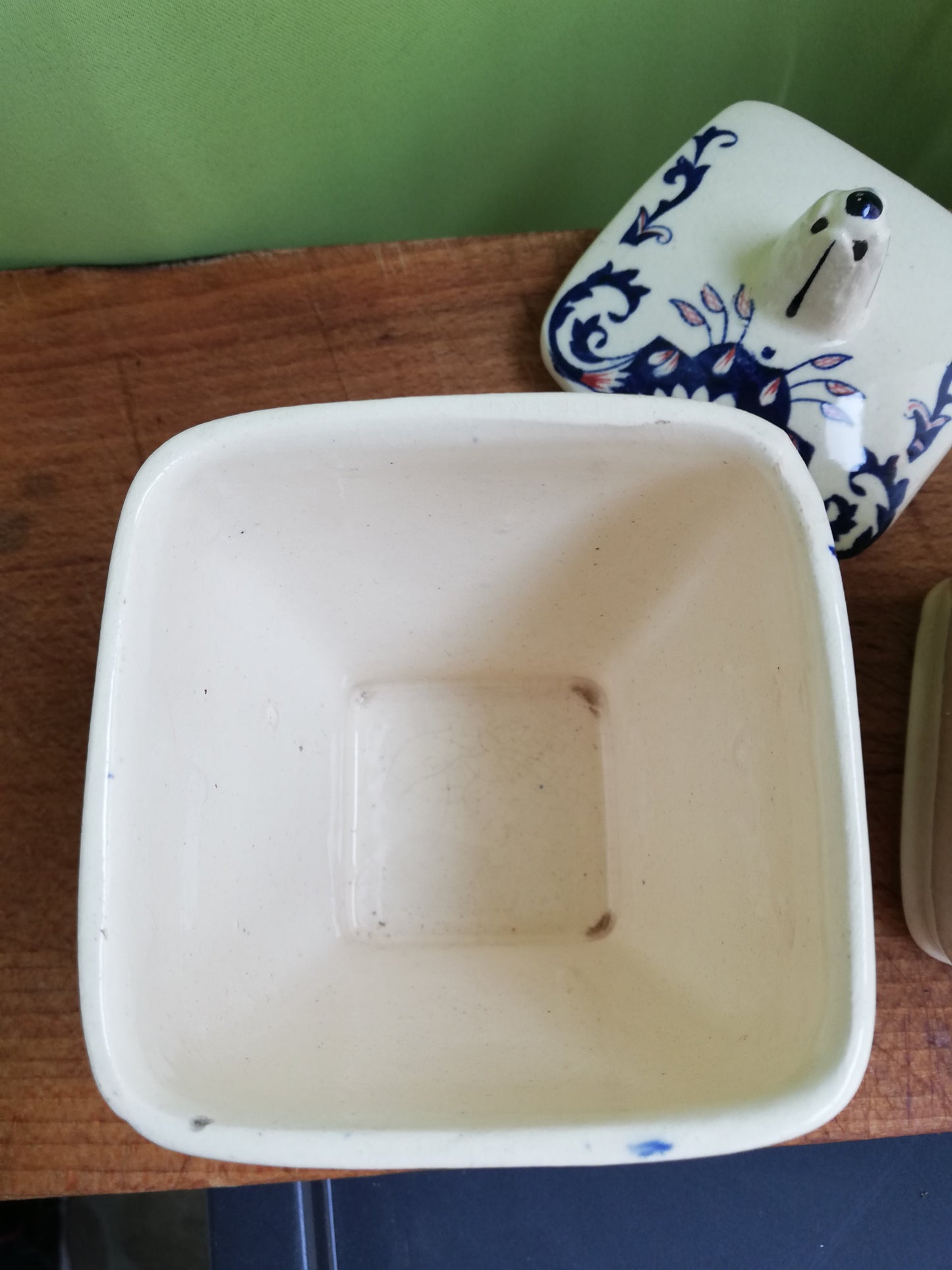 2 pots à épices terre de fer Longchamp