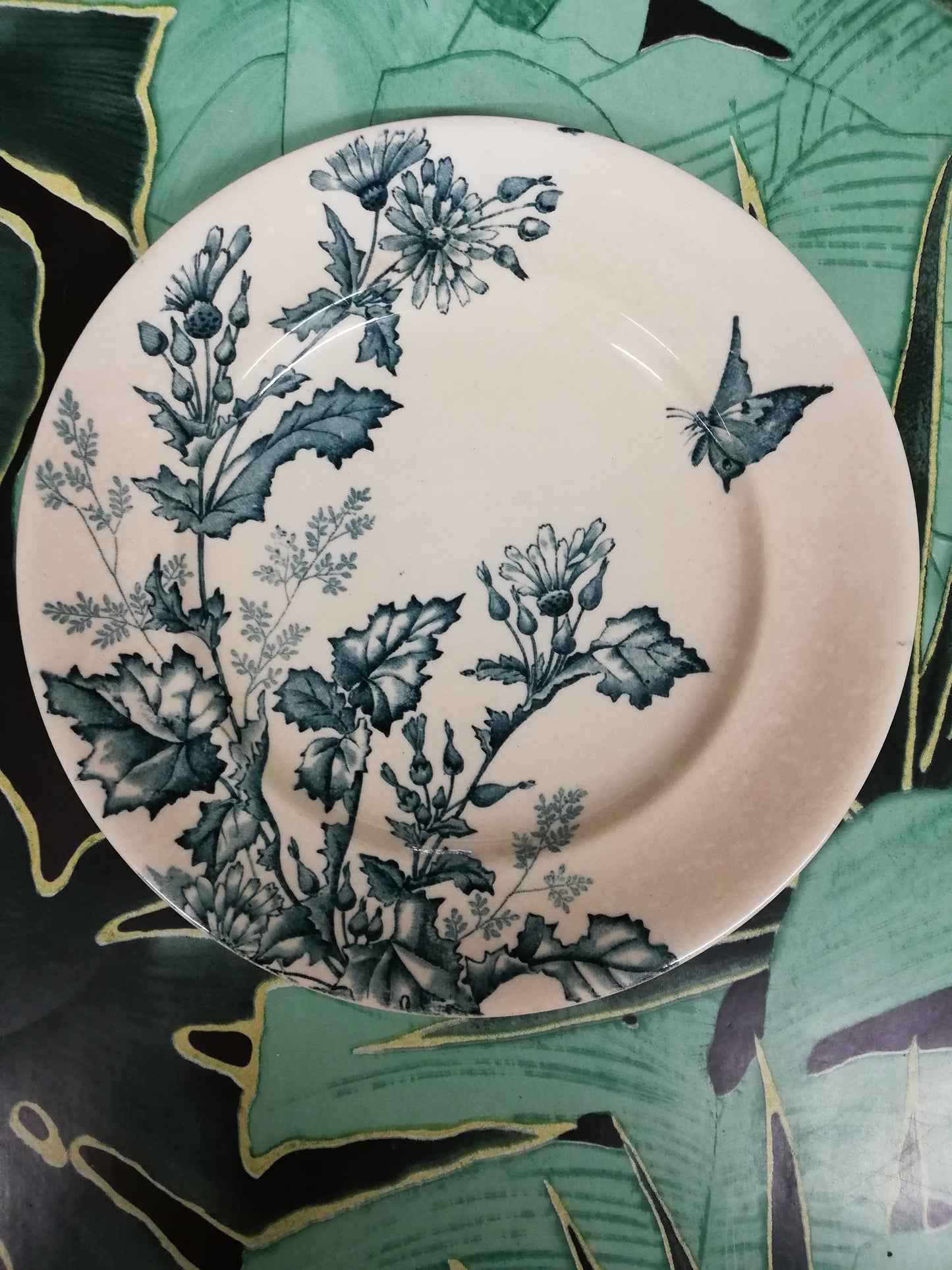 Assiette Terre de fer Longwy