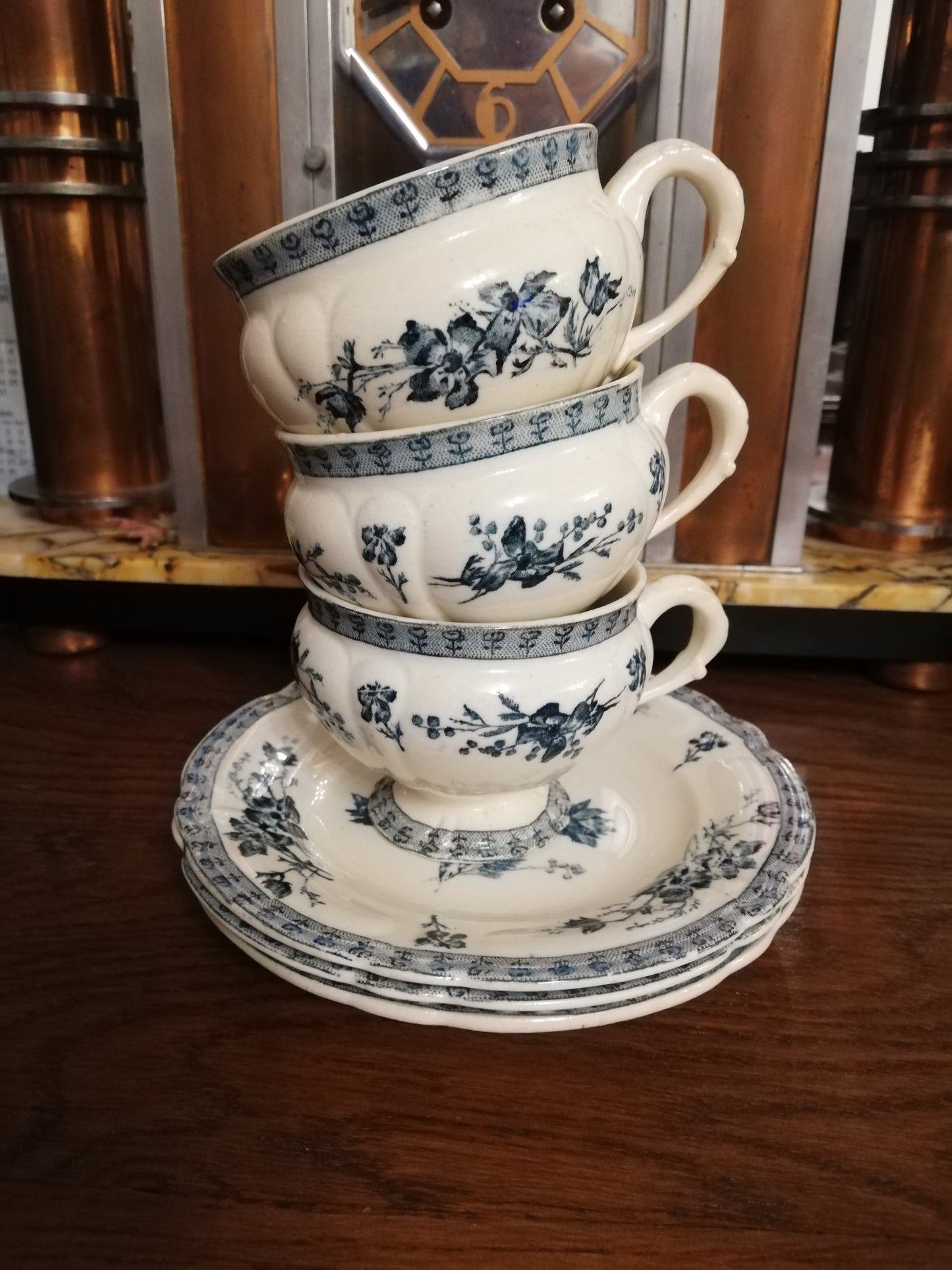 Tasse et sous tasse Choisy le Roi