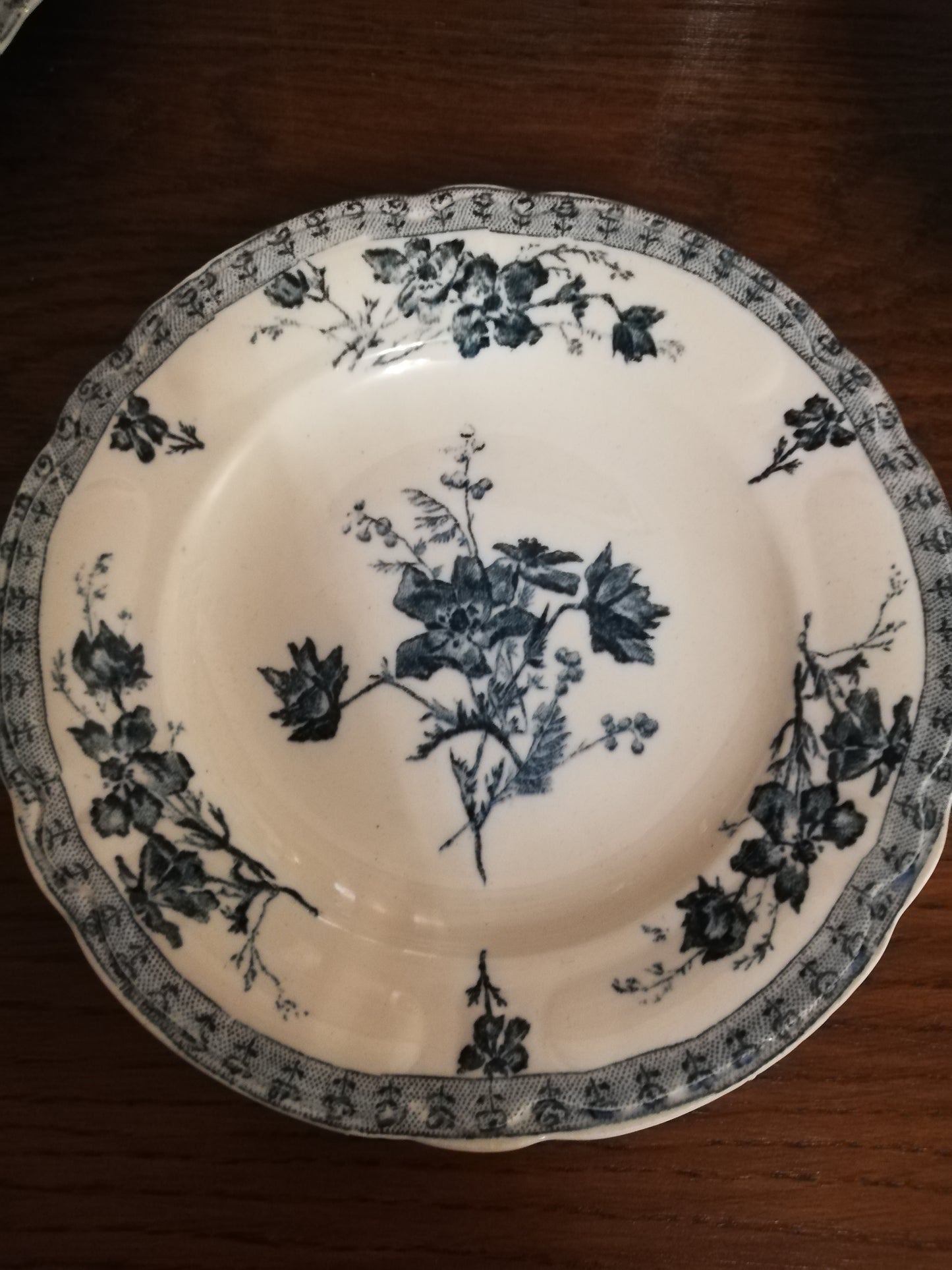 Tasse et sous tasse Choisy le Roi