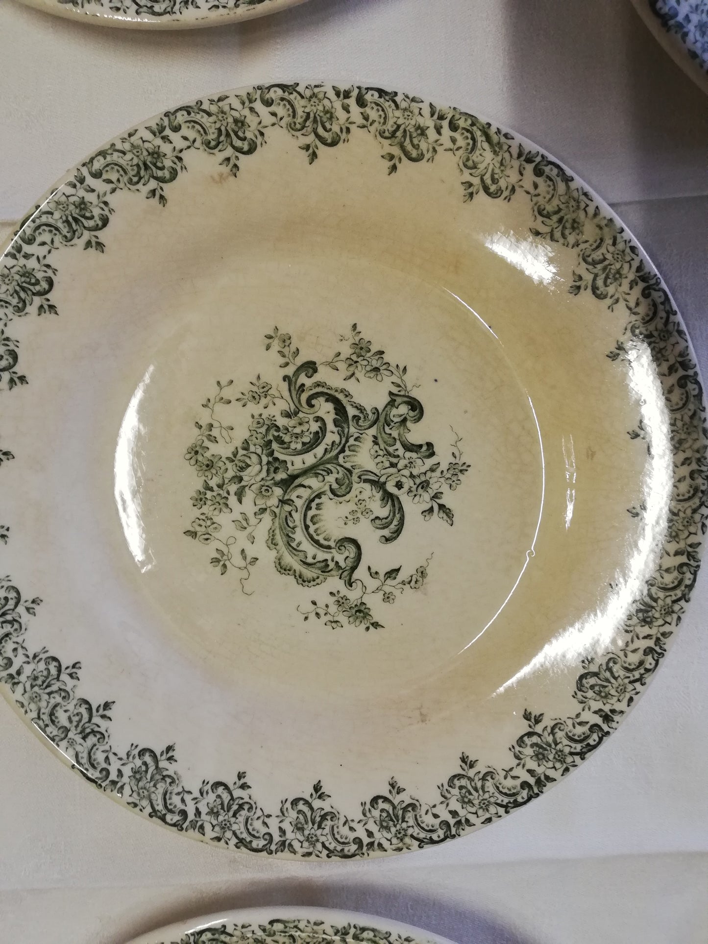 Assiette Gien Louis XV