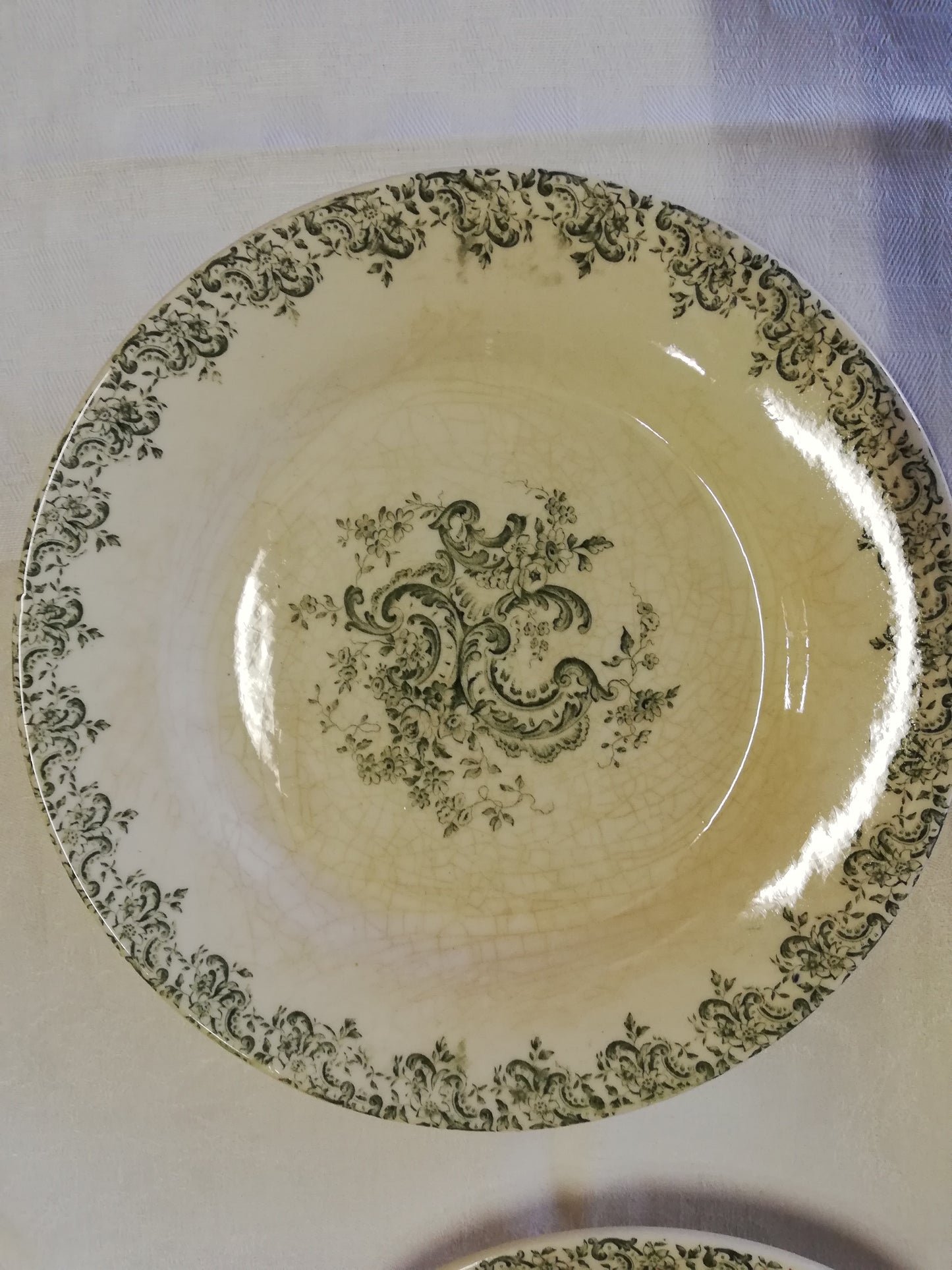 Assiette Gien Louis XV