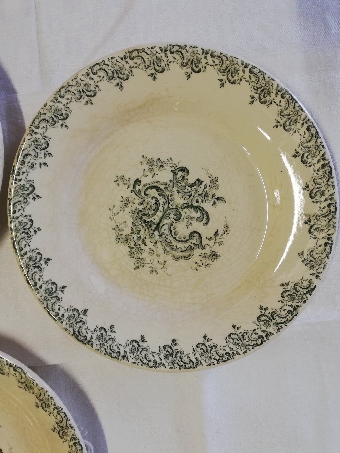 Assiette Gien Louis XV