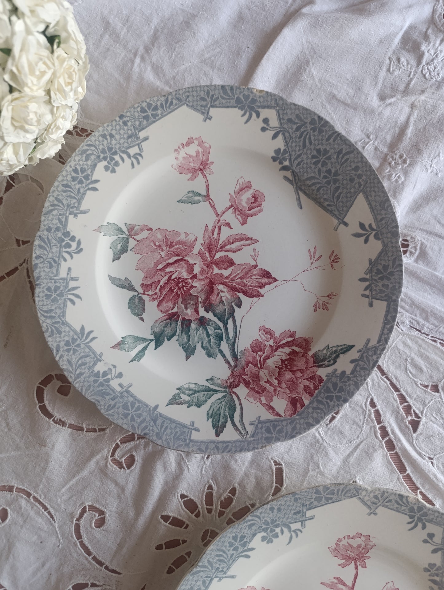 2 Assiettes Pivoine Longwy