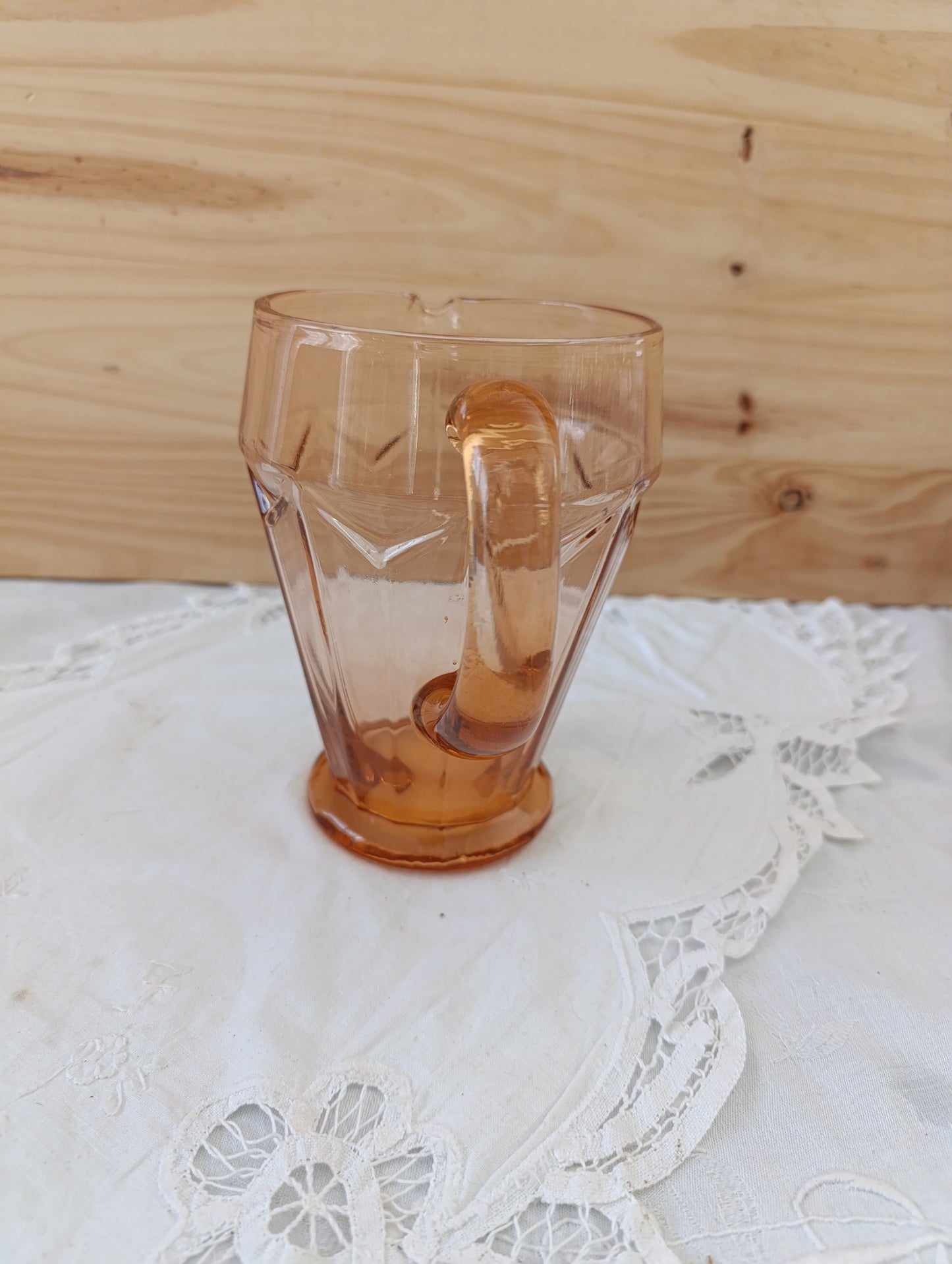 Carafe ancienne verre rose