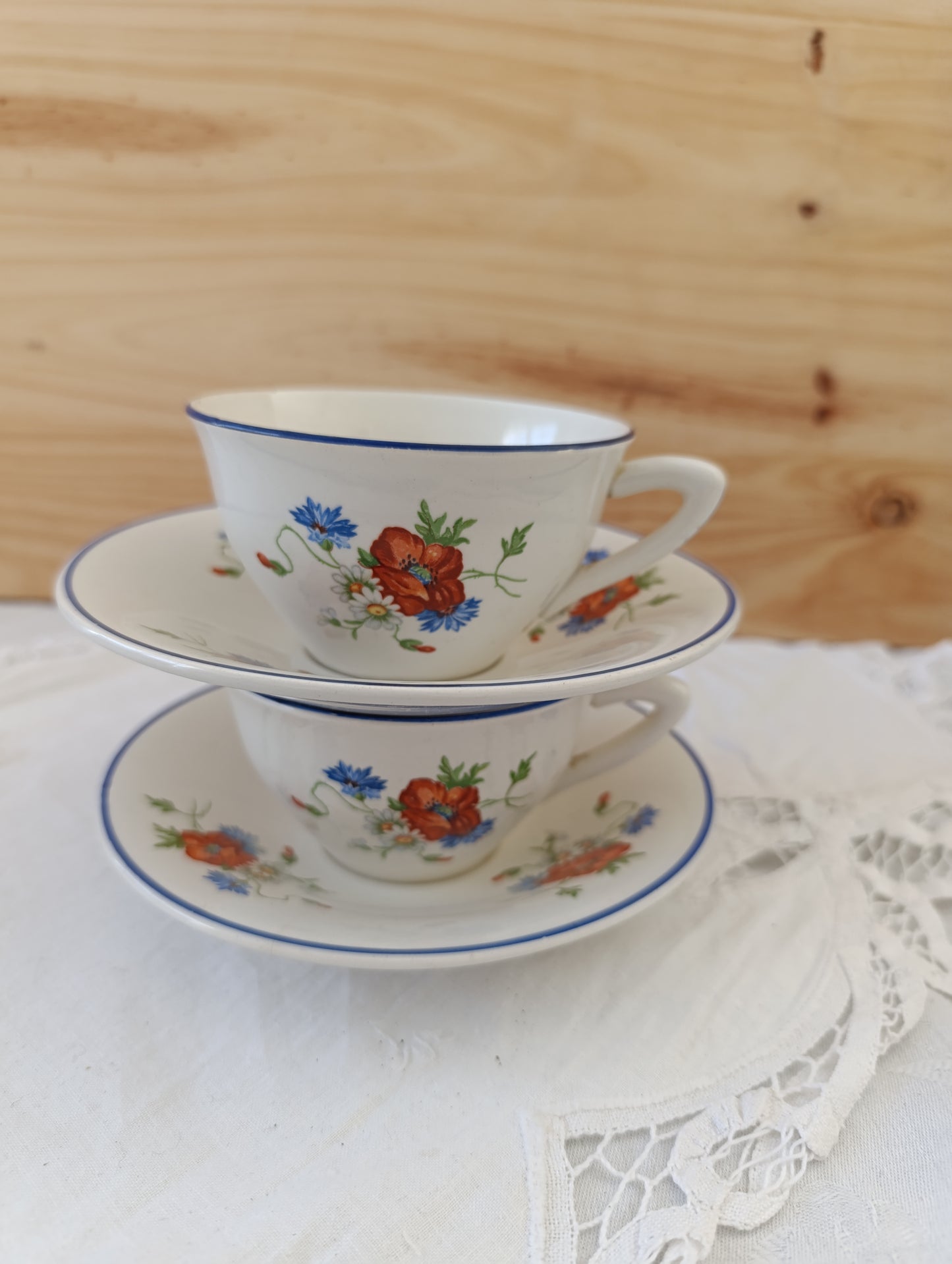 2 tasses Coquelicot Salins