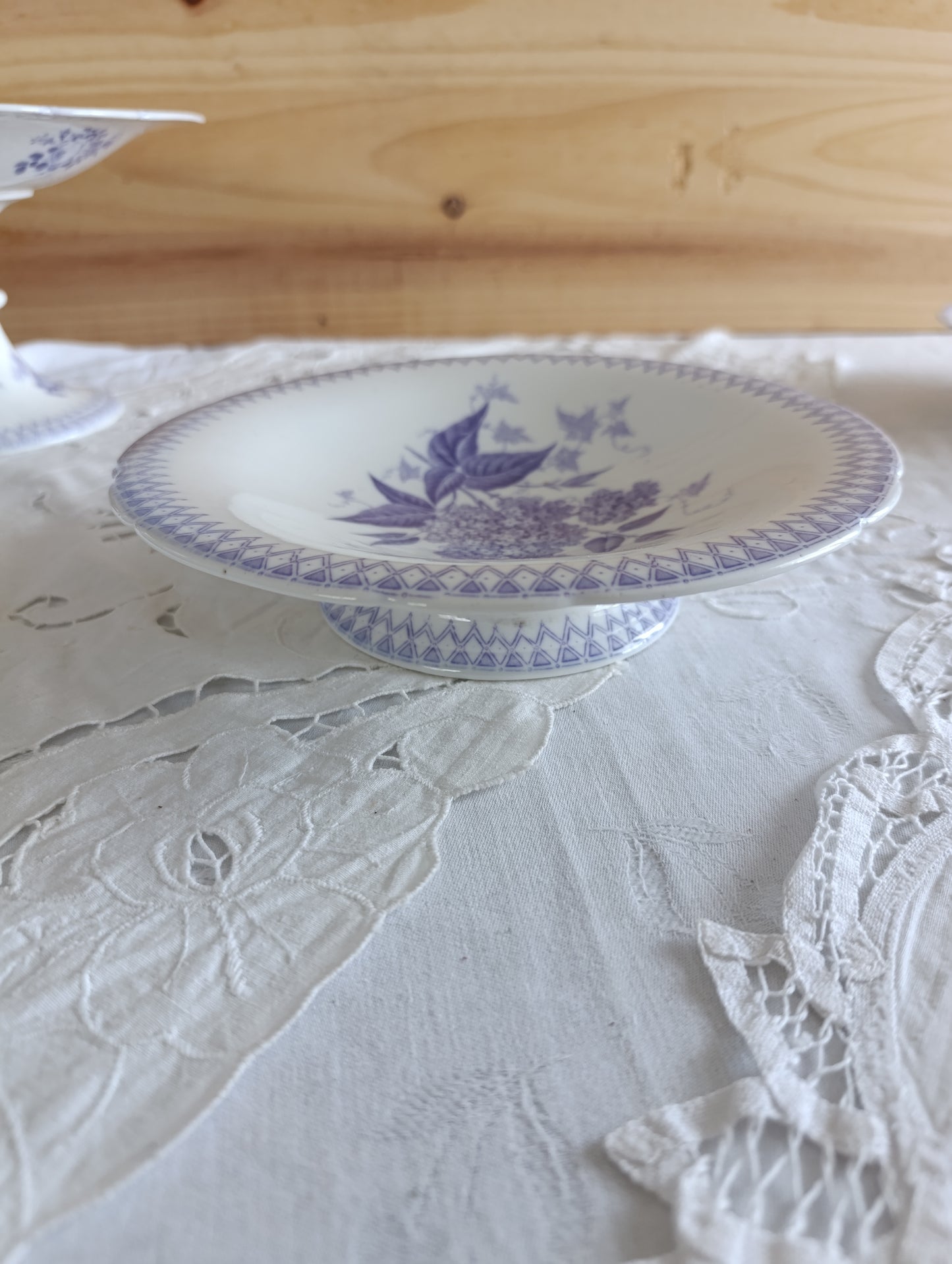 Coupe sur pied porcelaine Sarreguemines