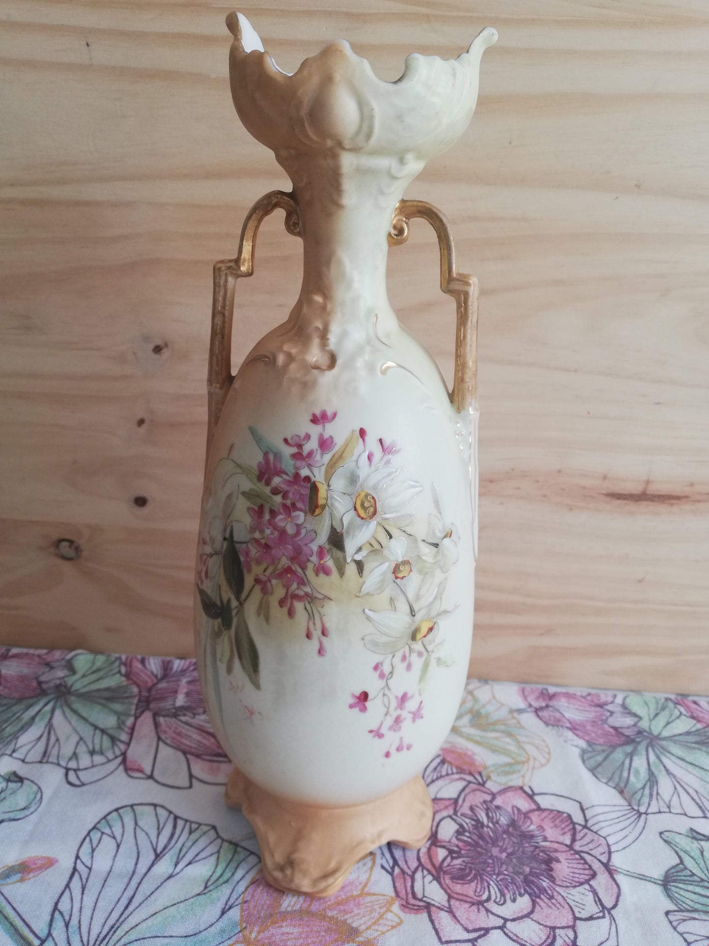 Vase Art Nouveau décor emaillé